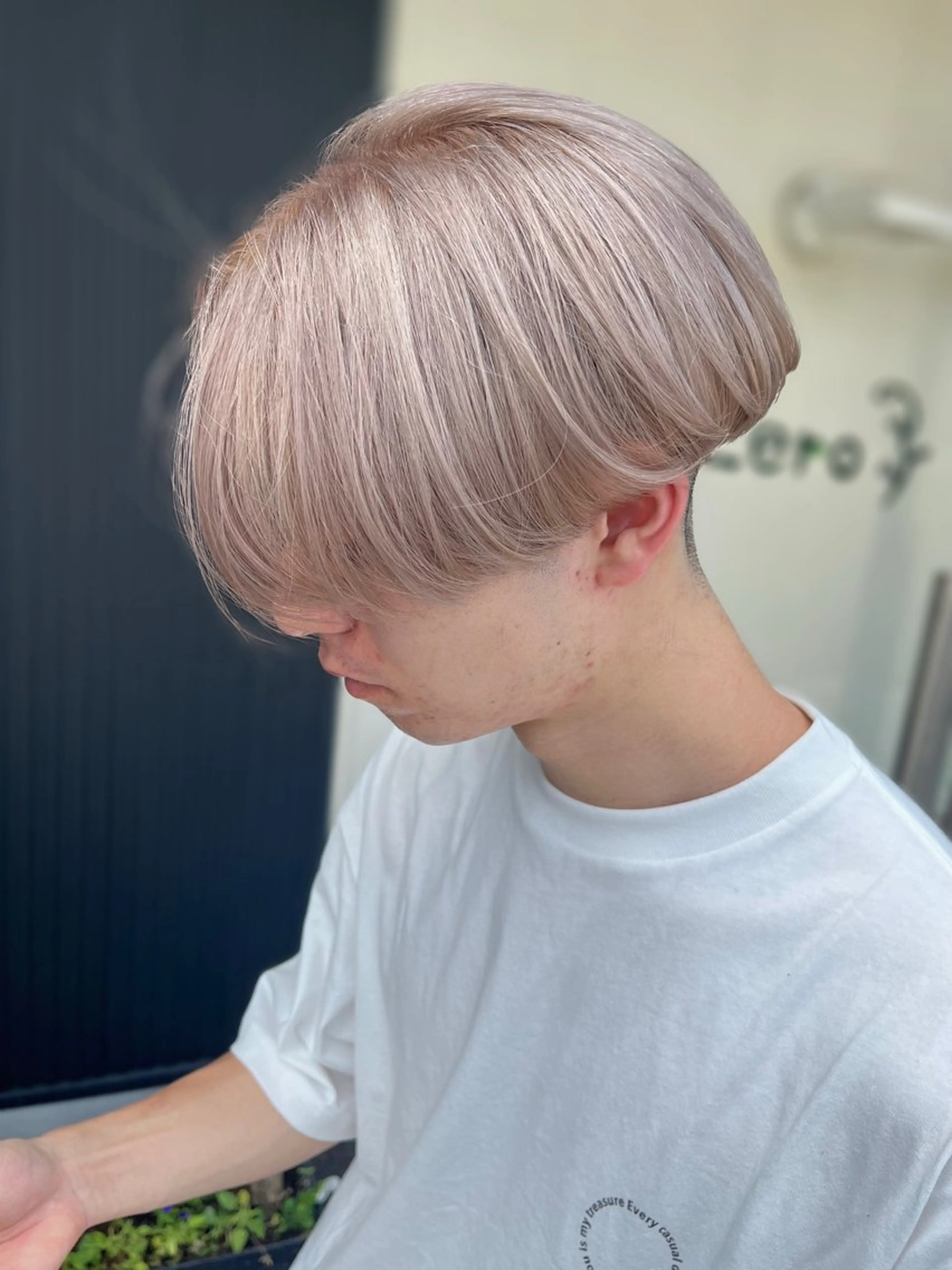 カラー ヘアカラー 久留生 隼斗のヘアスタイル