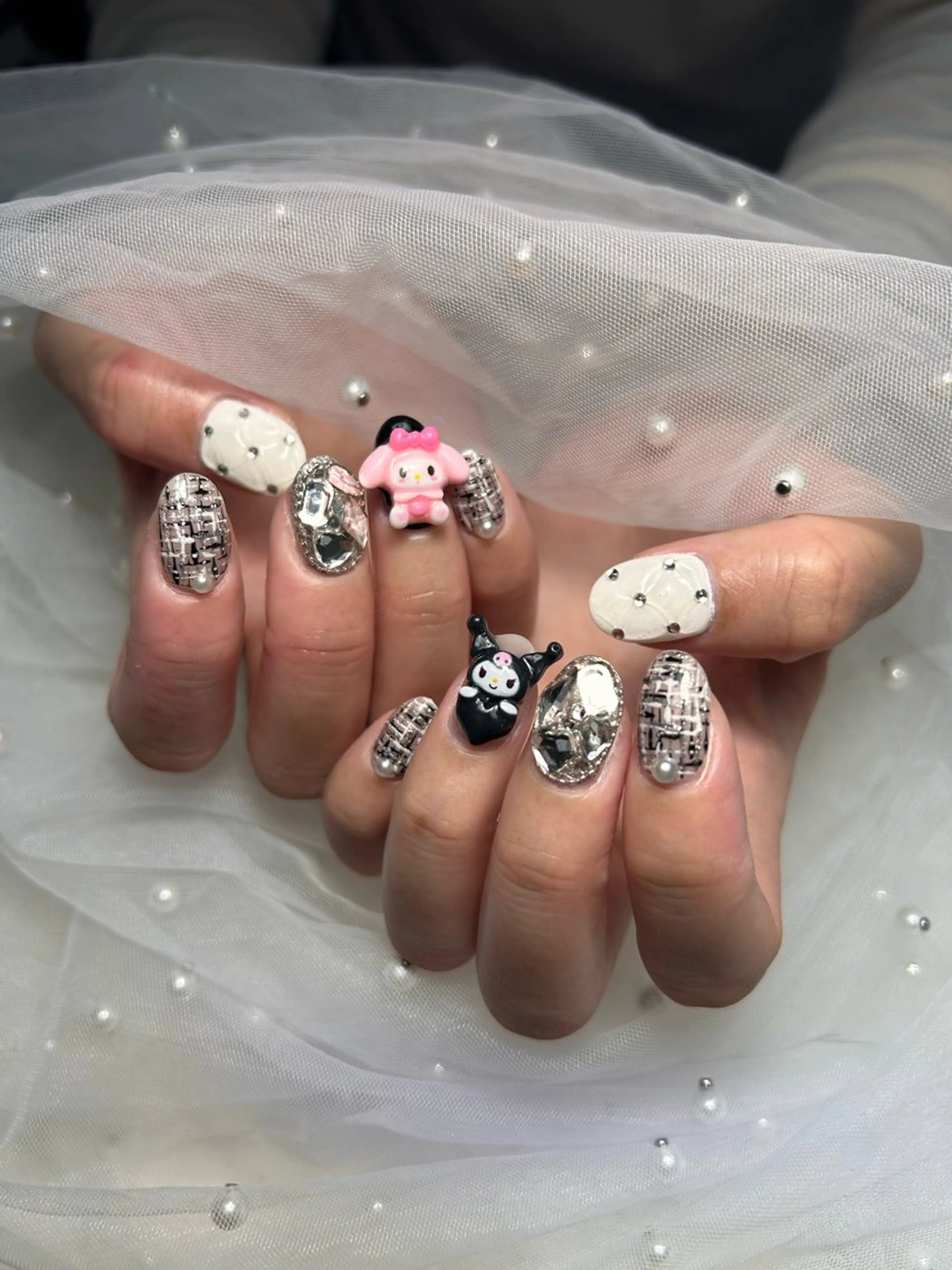 ネイル ハンドネイル フットネイル ✴︎ Delightのネイルデザイン