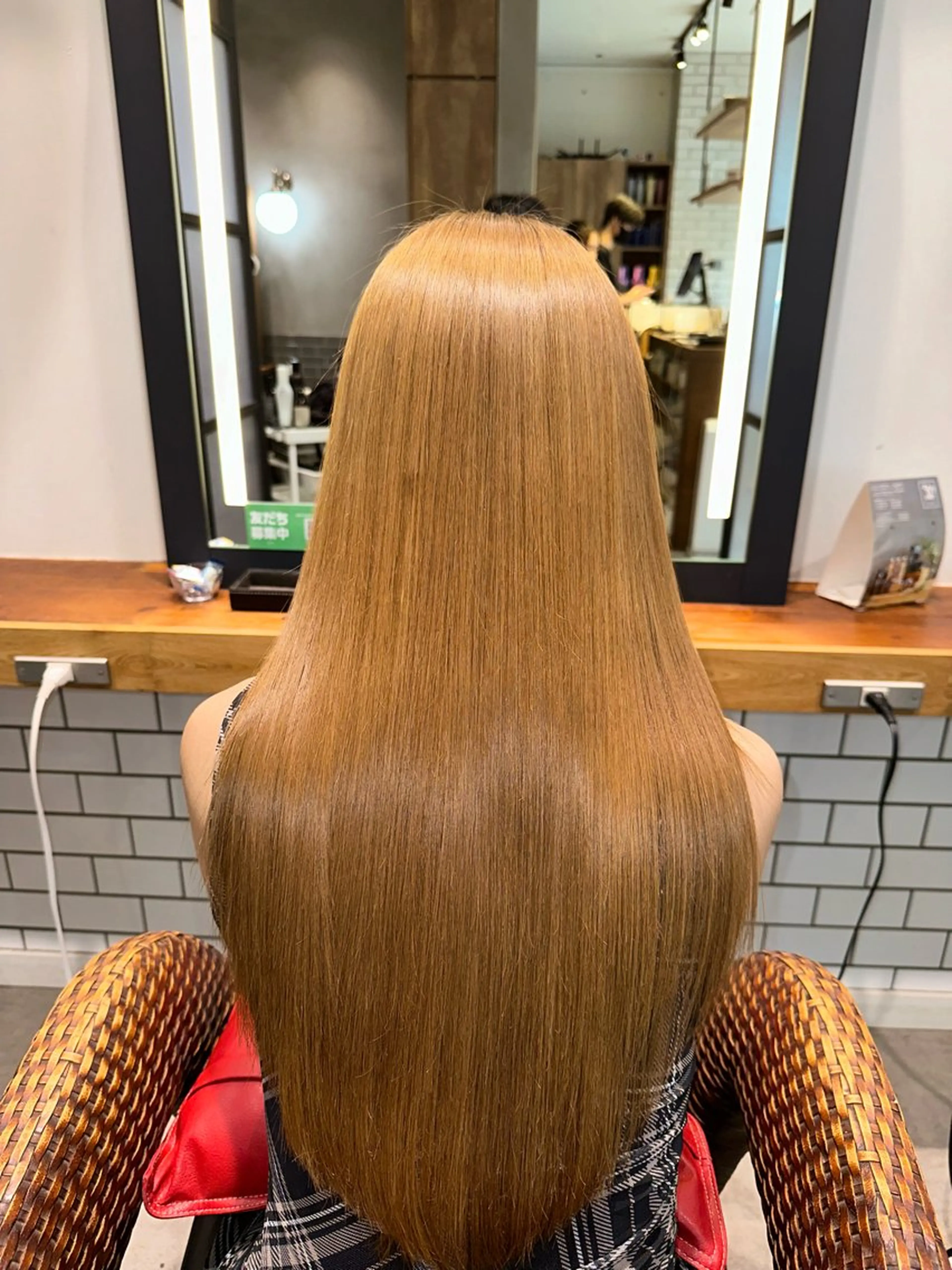 セミロング カラー パーマ ヘアアレンジ メンズ キッズ メンズブリーチ メンズ韓国風 メンズウルフカット ベージュカラー 黒髪 🌈髪質改善TR 艶カラーユウダイ🌈のヘアスタイル