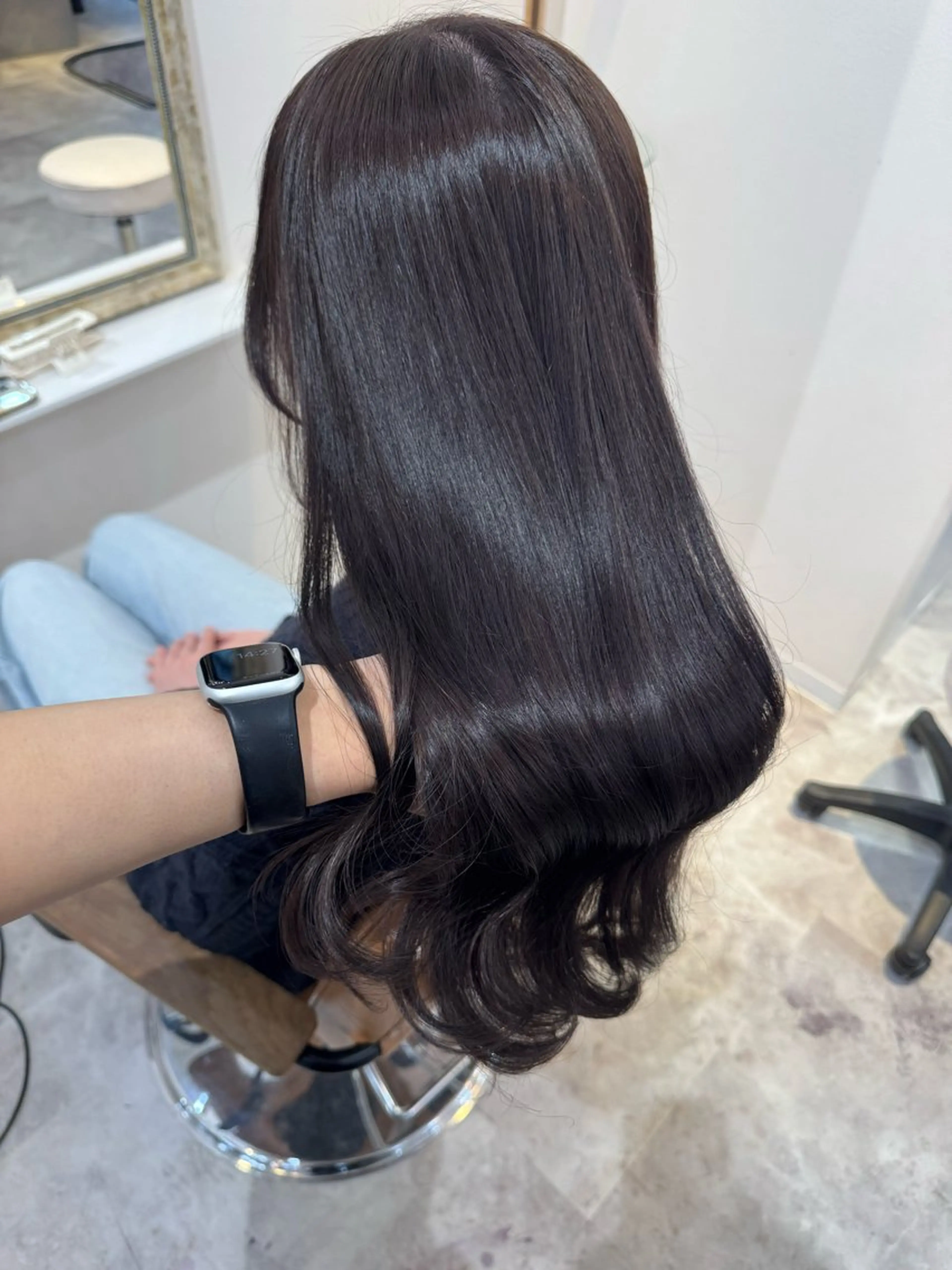 ロング カラー アッシュ アッシュブラウン ベージュカラー 黒髪 ブリーチ カット ヘアカラー トリートメント 赤み無し柔らかカラー 【梅田】madokaのヘアスタイル