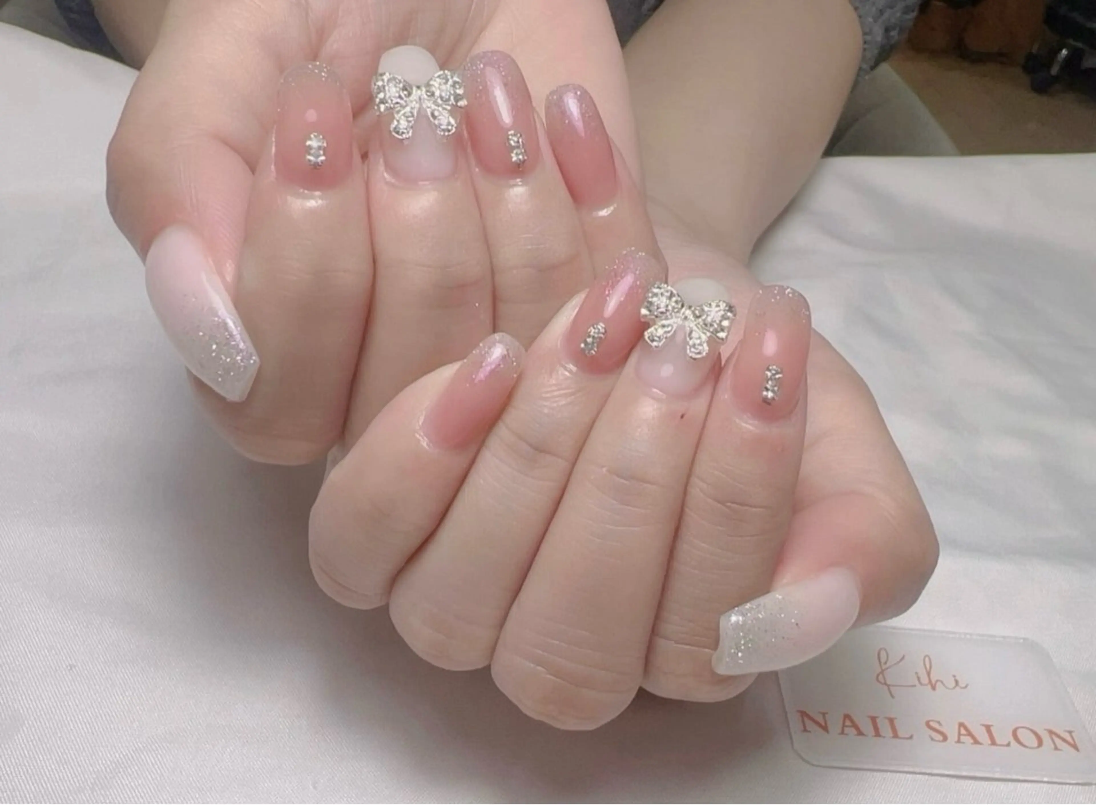 ネイル アートネイル フレンチネイル ジェルネイル グラデーション 韓国ネイル ハンドネイル 小林 あゆみのネイルデザイン