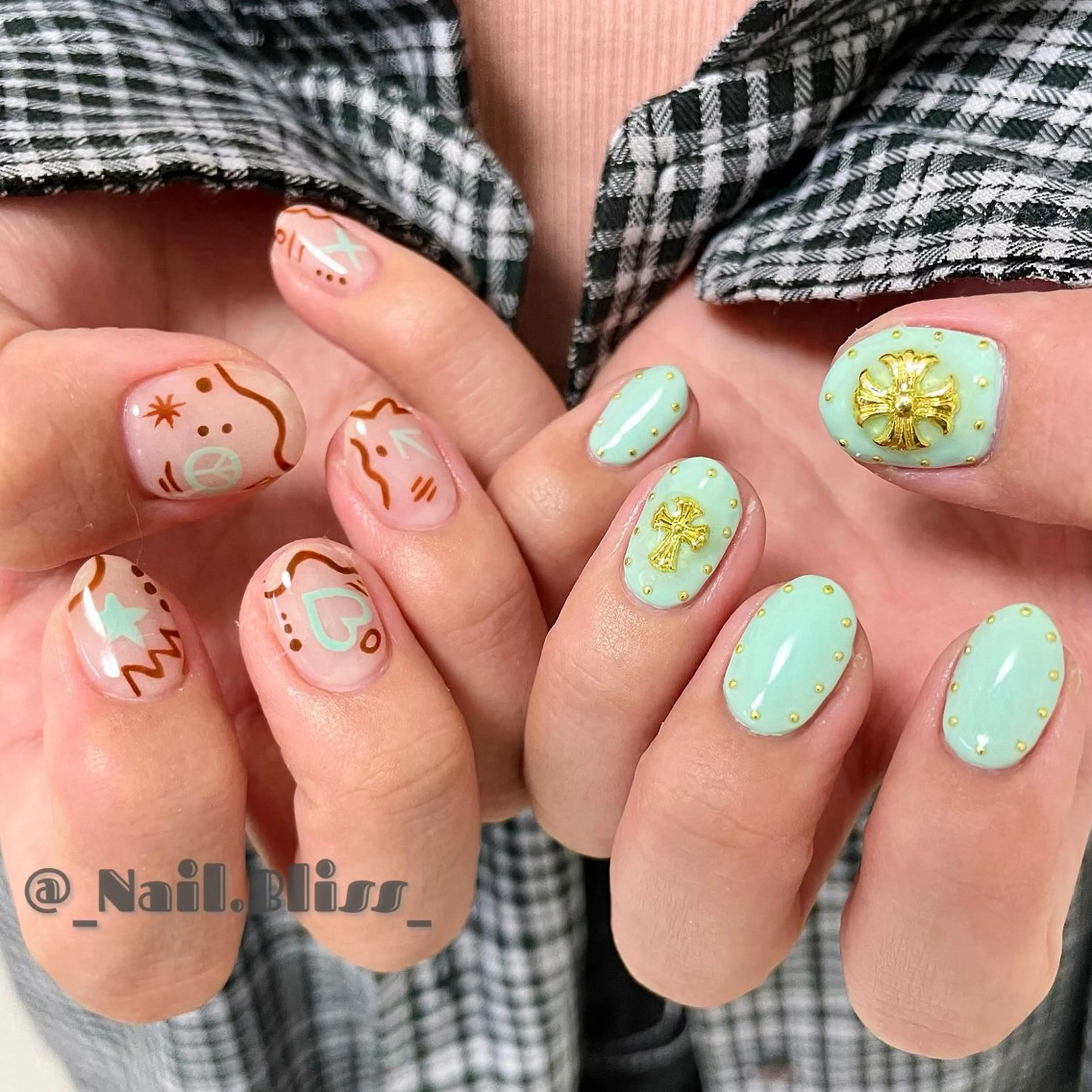 ネイル 持ち込み ハンドネイル NAIL BLISSのネイルデザイン