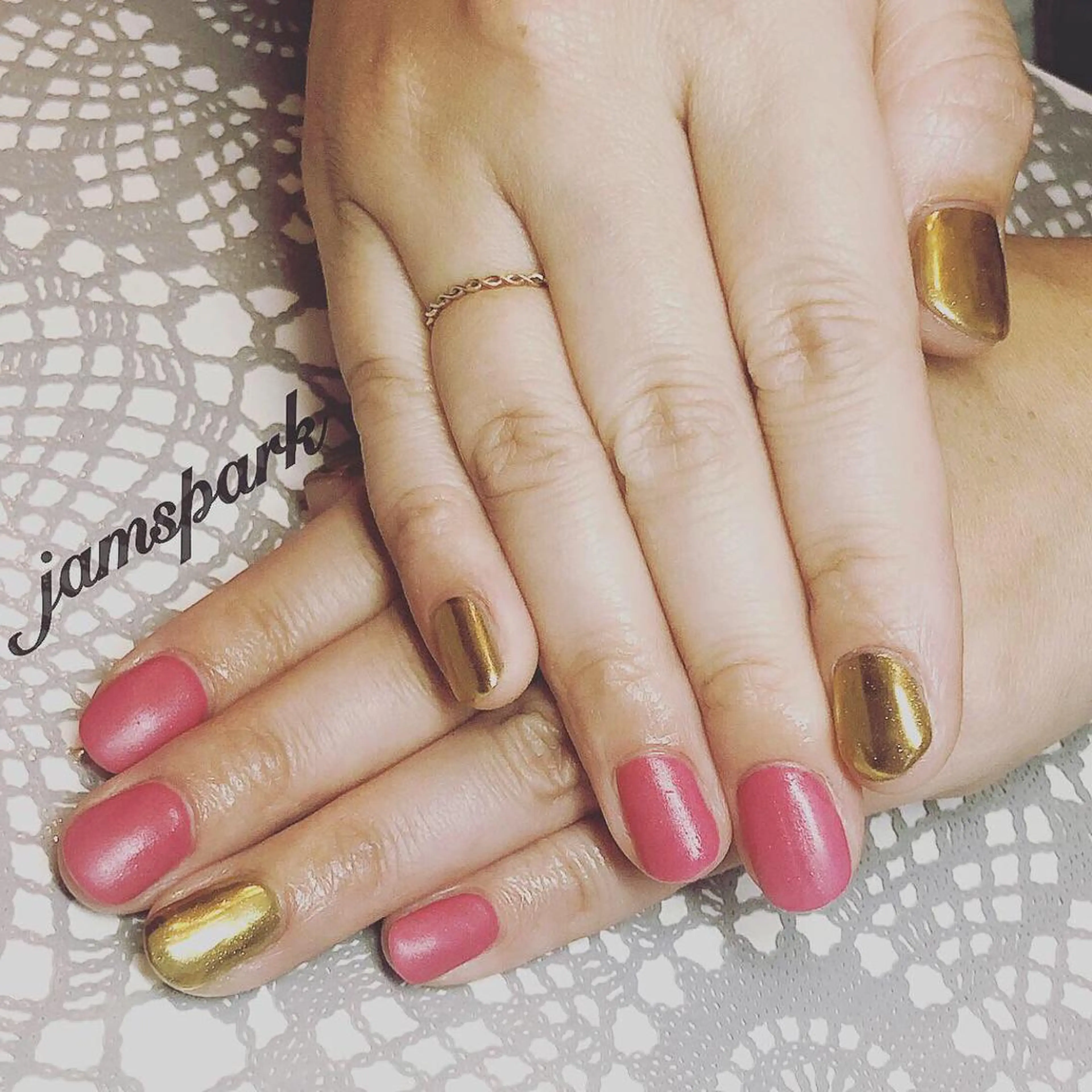 ネイル ゴールド マットネイル ミラーネイル ワンカラーネイル ピンク ハンドネイル jamspark ✨のネイルデザイン