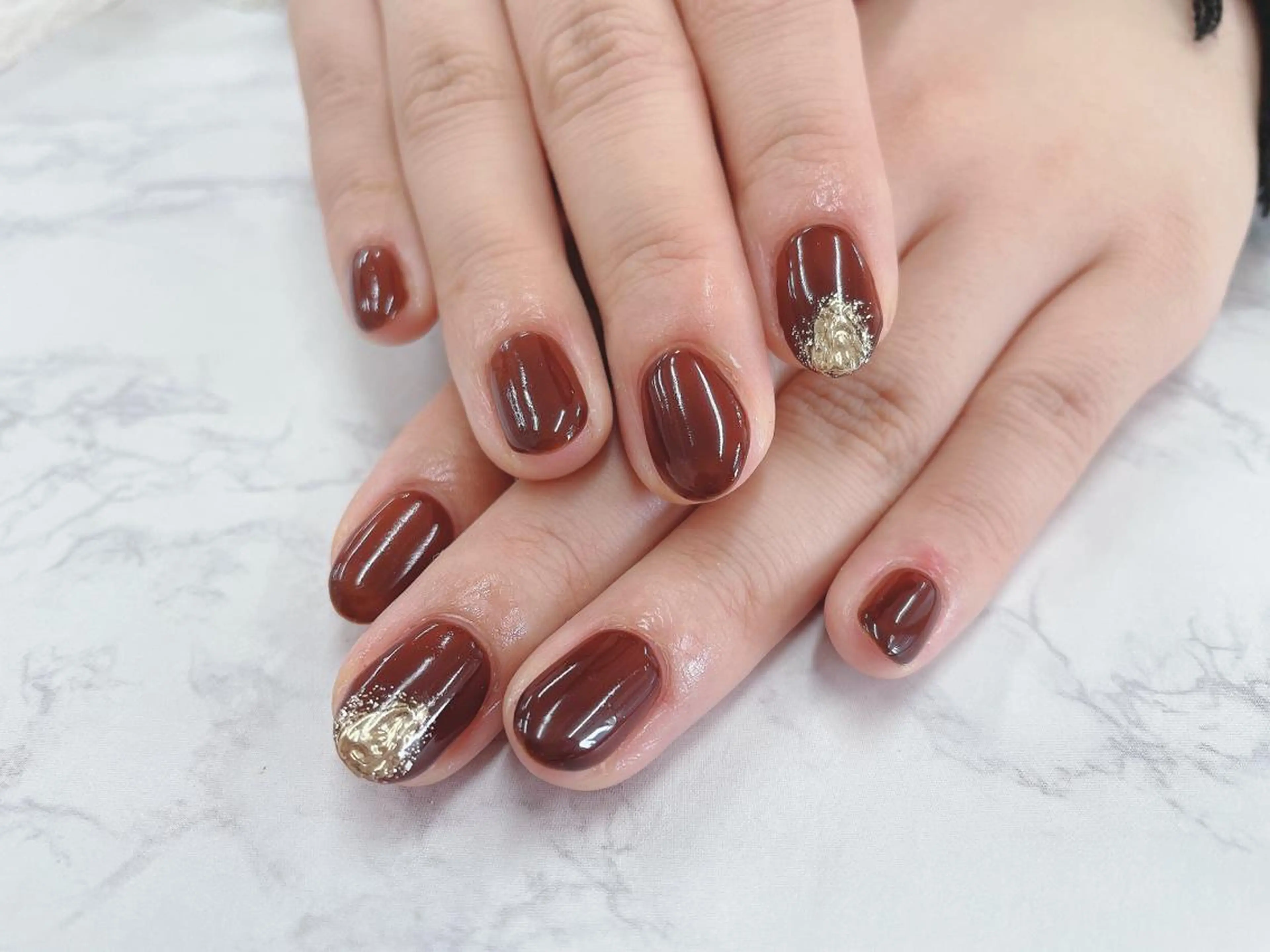 ネイル ゴールド ミラーネイル ハンドネイル Bianca SAITO🌺のネイルデザイン