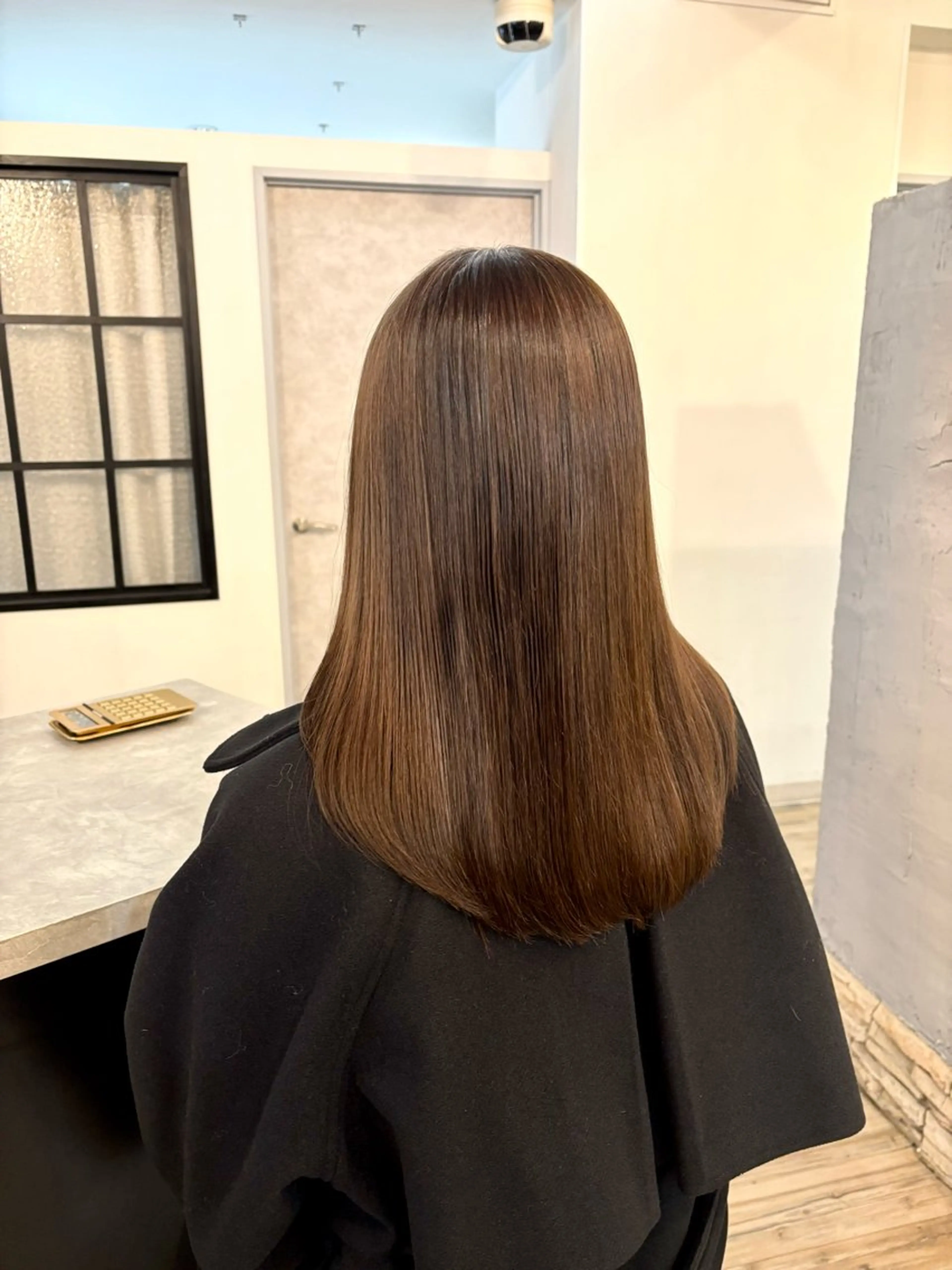 ミディアム カラー カット ヘアカラー トリートメント VISAGE ba.sk 金子詩帆のヘアスタイル