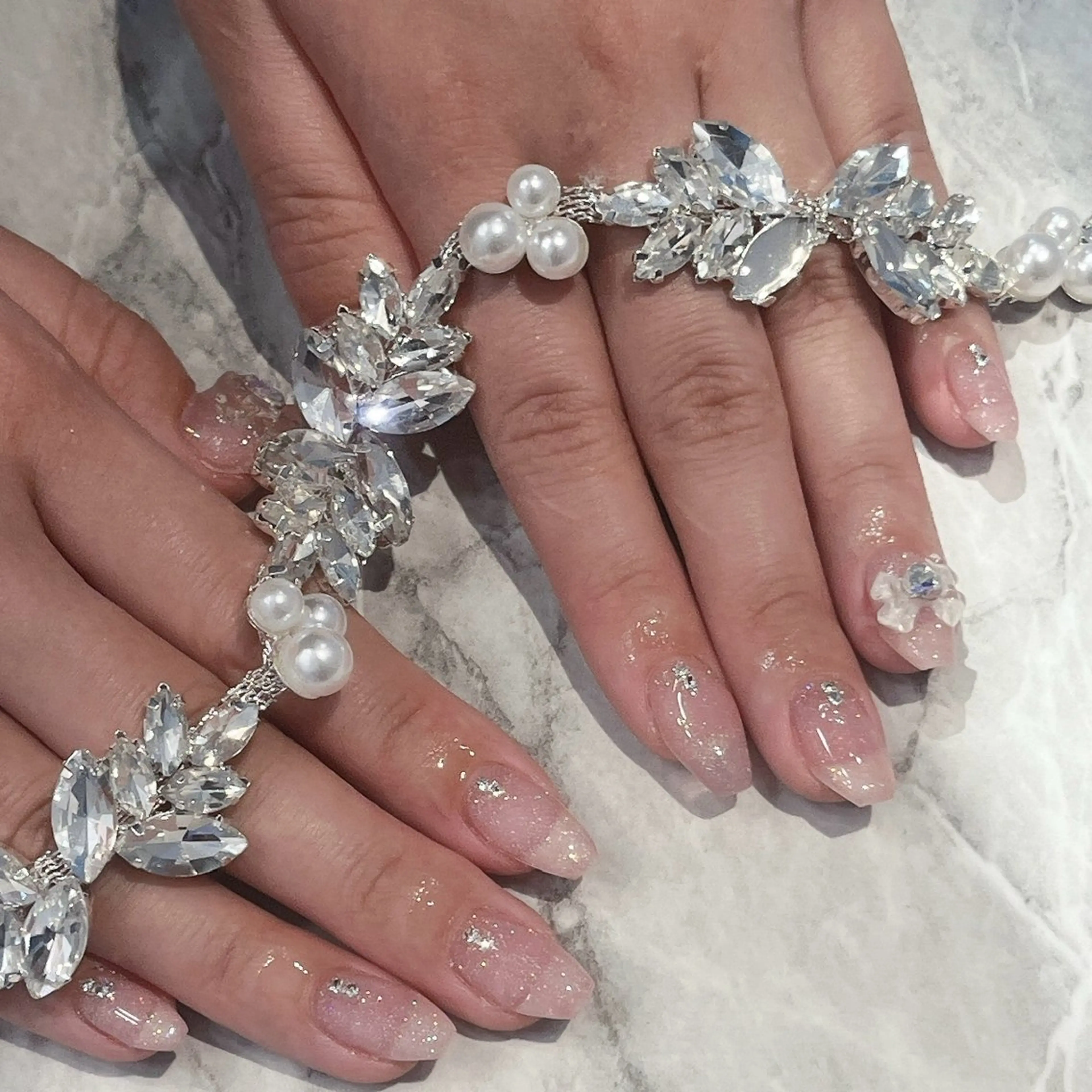 ネイル ハンドネイル CARAT カラットのネイルデザイン