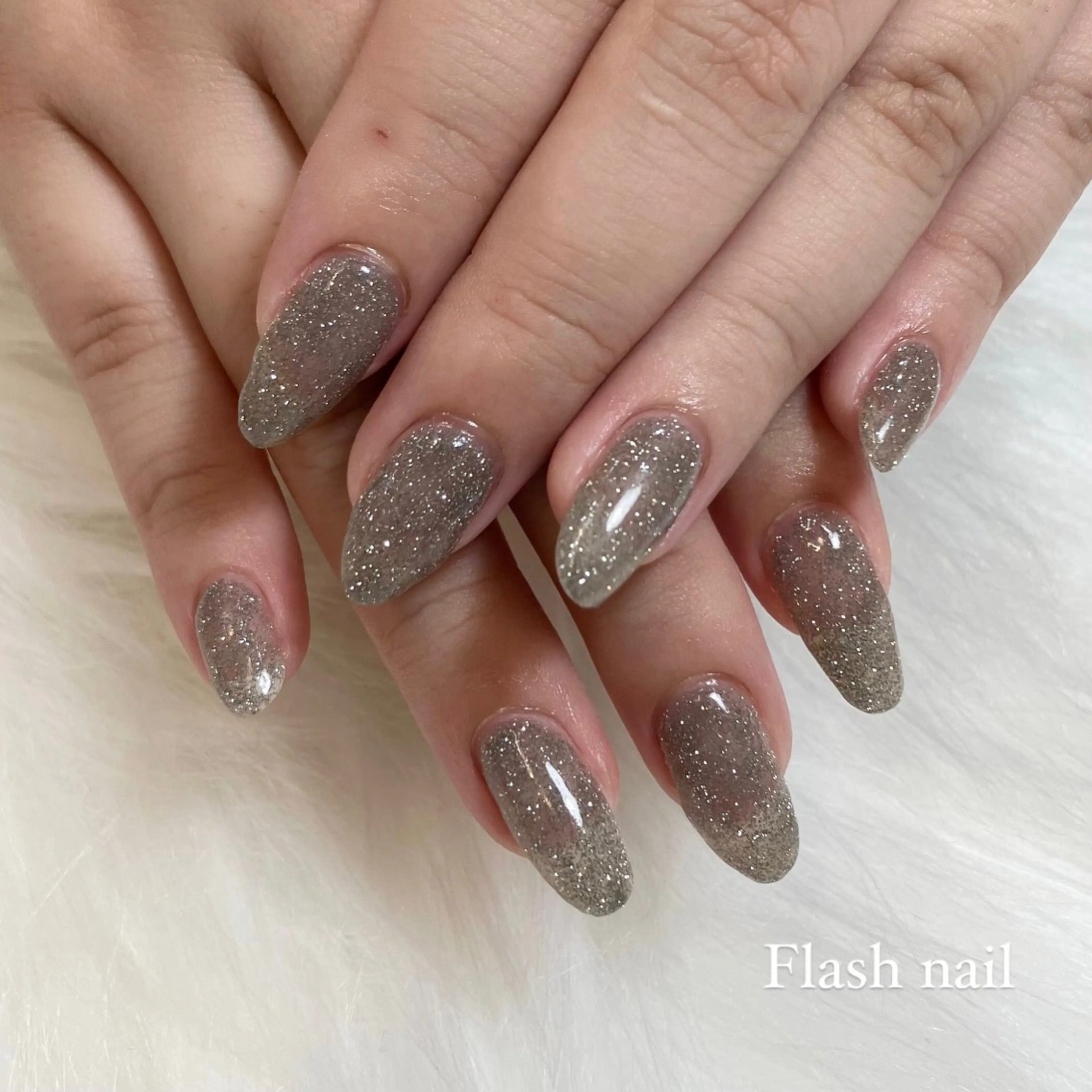 ネイル フラッシュネイル SALON nawaのネイルデザイン