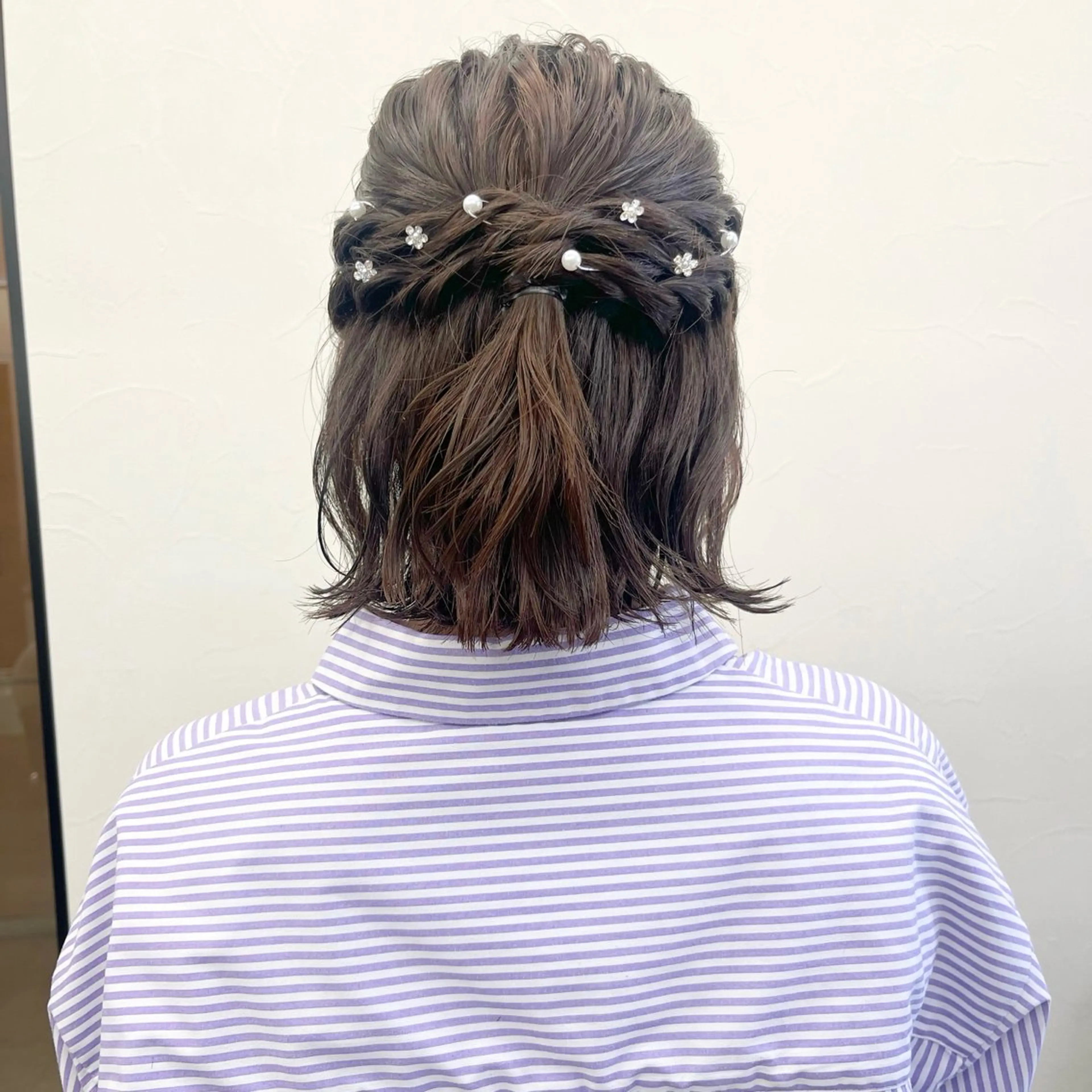 ヘアアレンジ ハーフアップ ボブ ウルフカット ヘアセット 朝がちょっと楽しくな るshort･bobのヘアスタイル