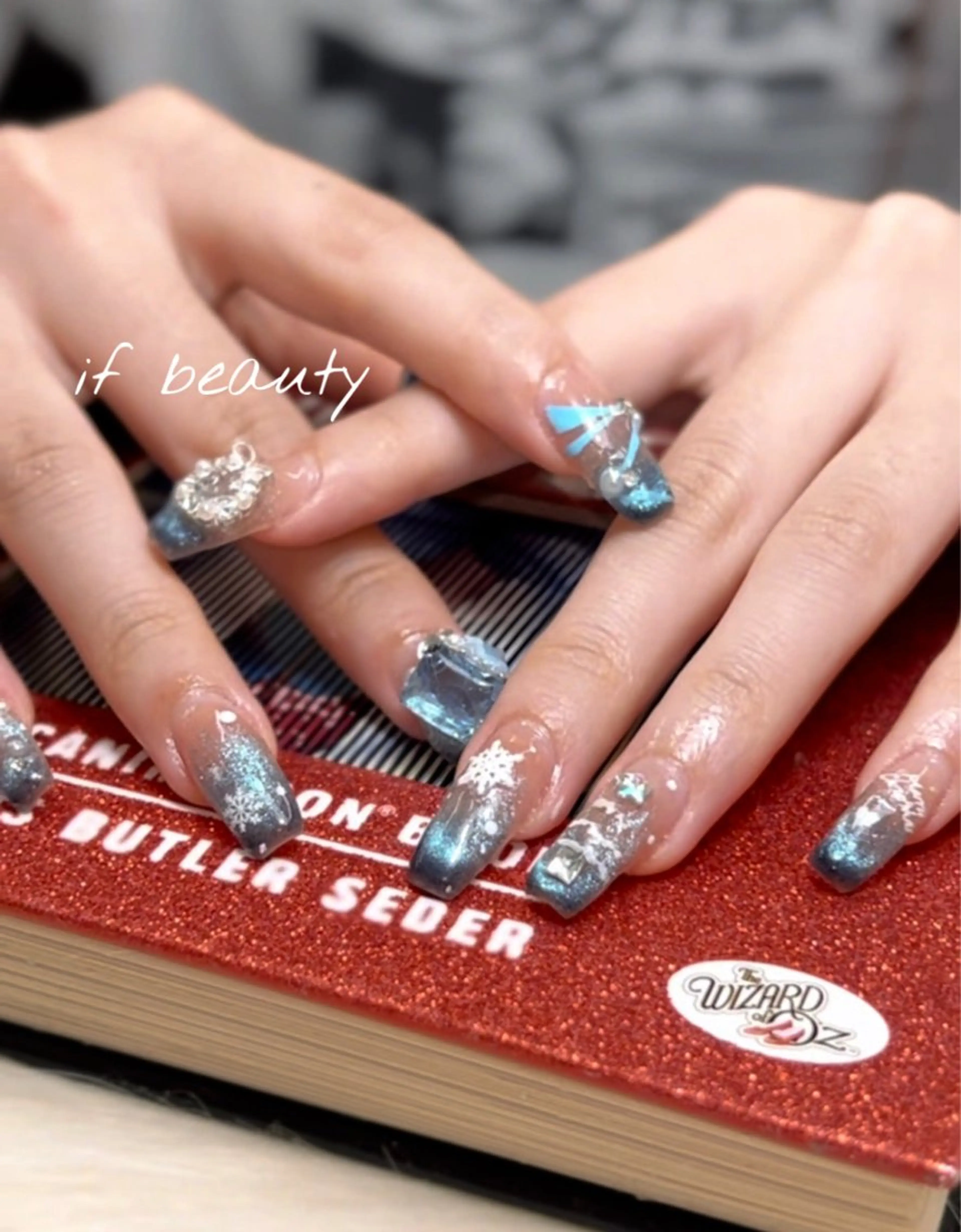 ネイル アートネイル ボルドー ジェルネイル キラキラネイル 韓国ネイル if Hair＆Nail Salon所属・IKA /海外ネイル /個性派/ワンホンのネイルデザイン