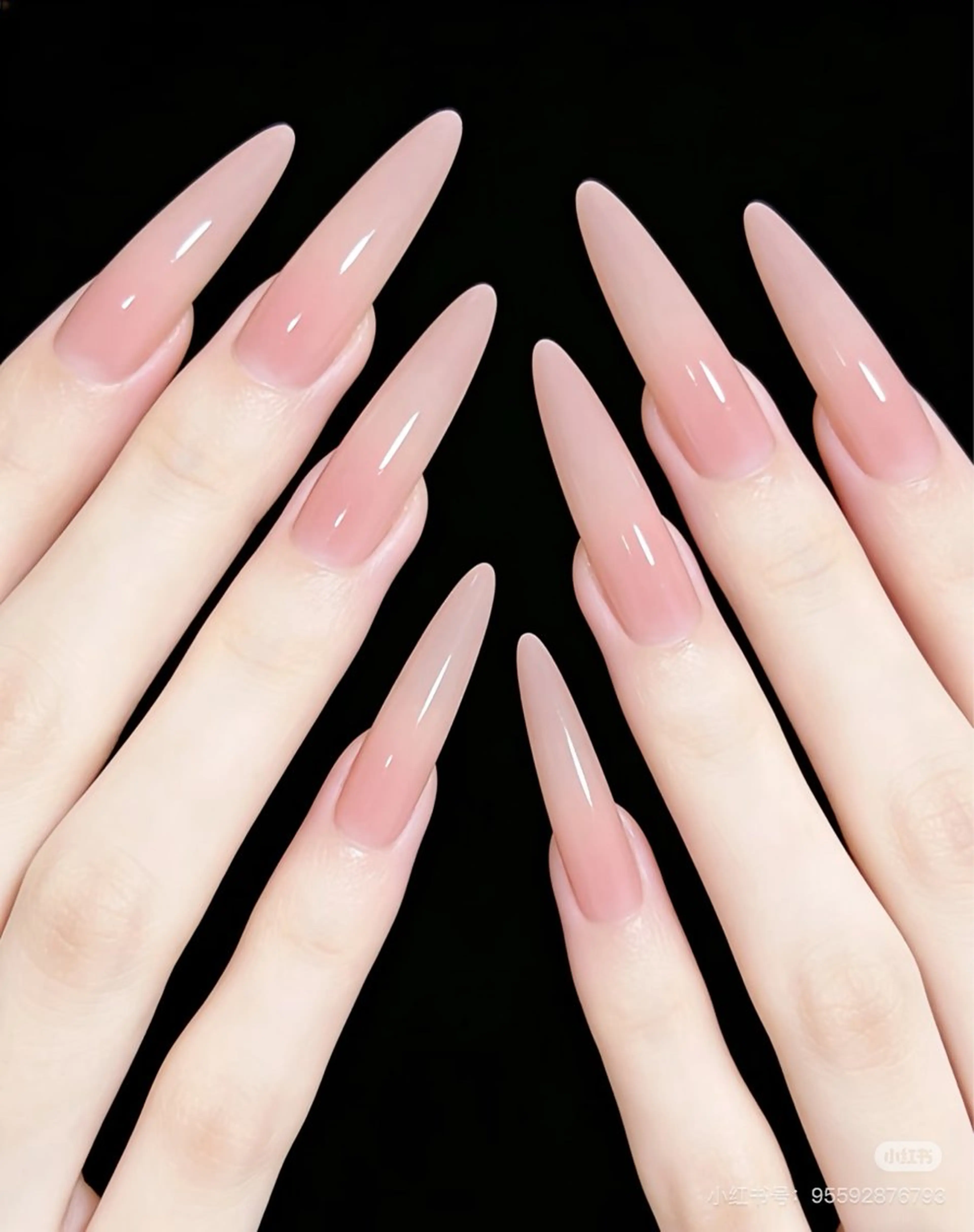 ネイル Yuna NAILSのネイルデザイン