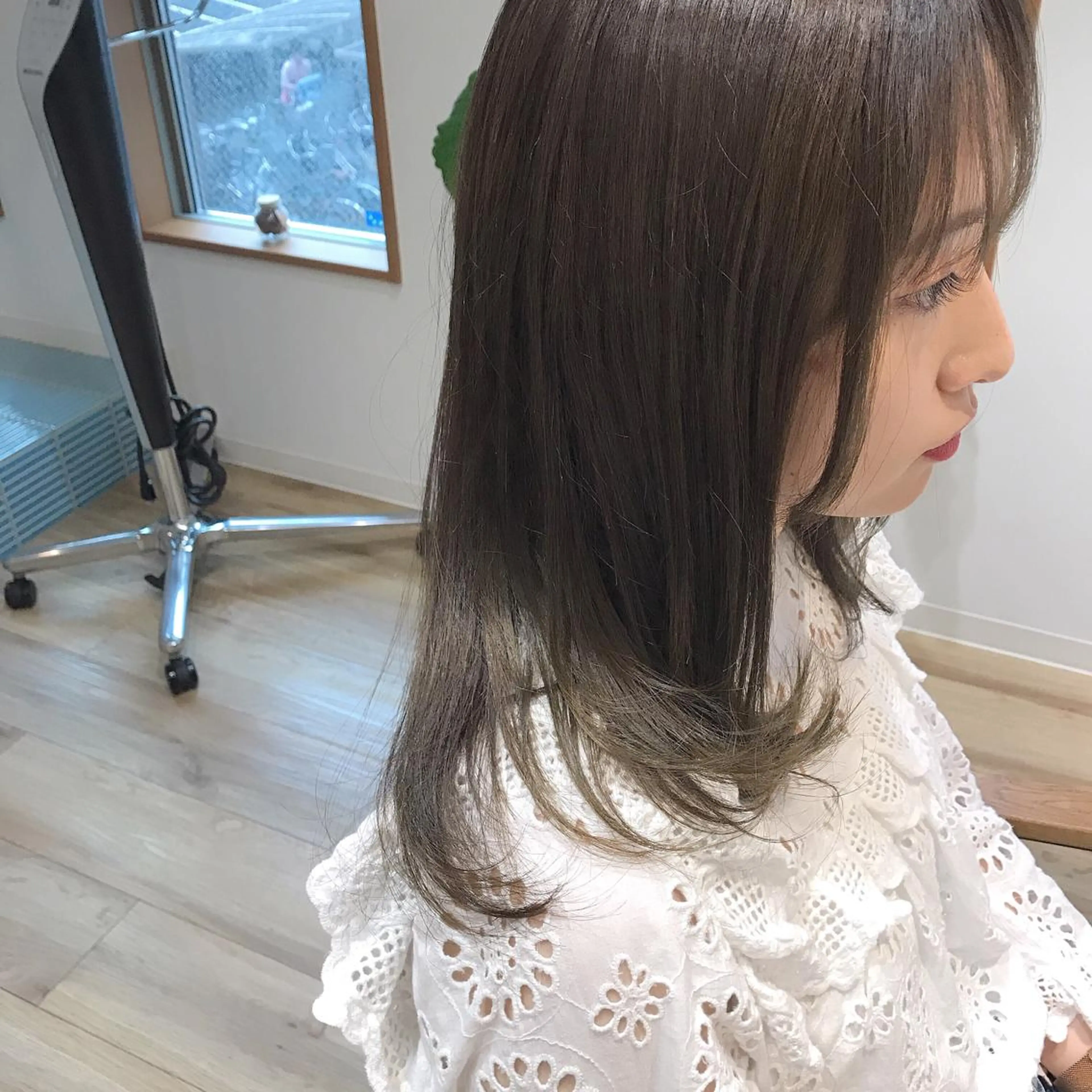 ✨ブリーチなしでグレージュ表現可能なヘアカラーの写真