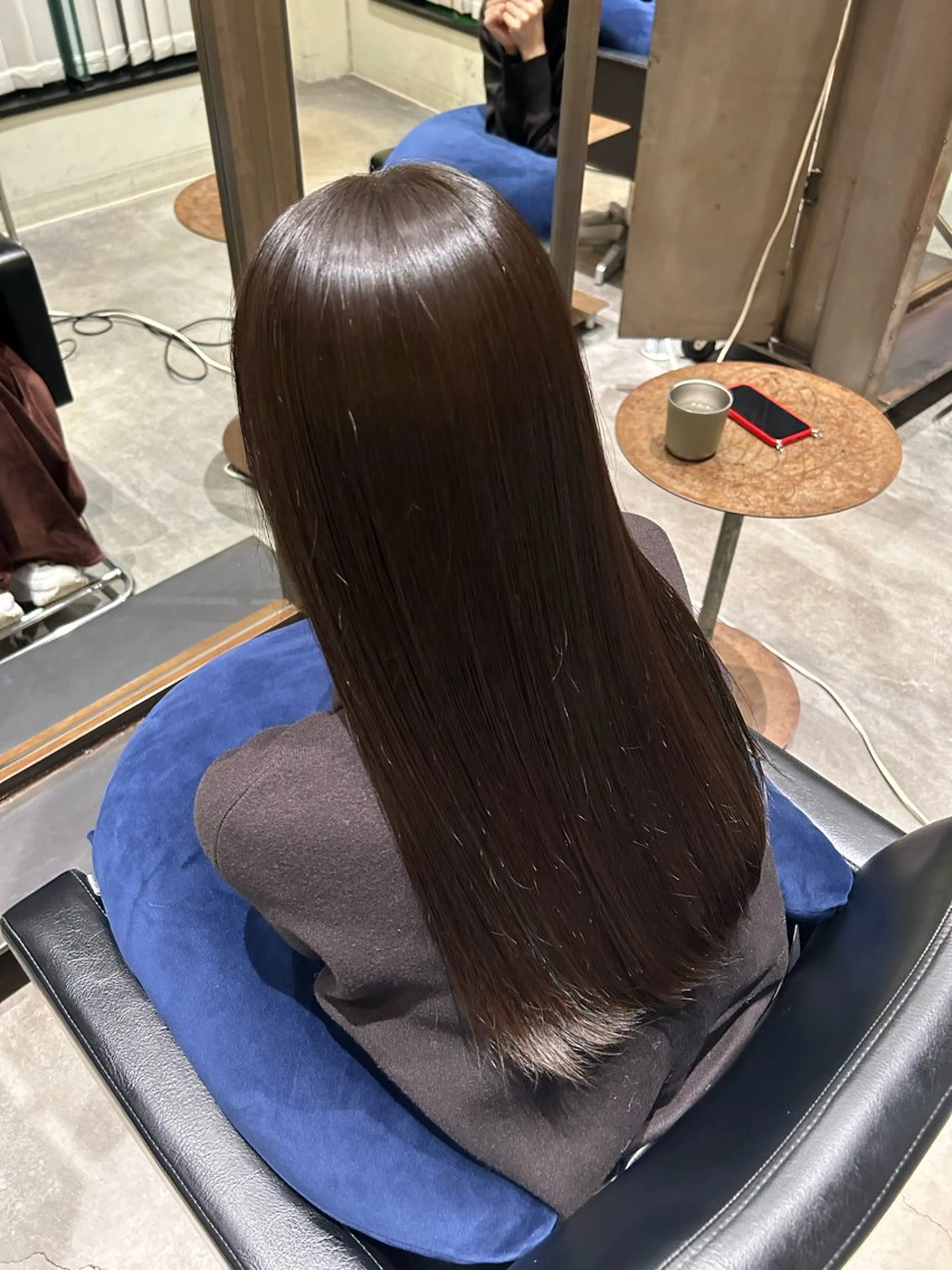 ロング カラー アッシュ 嶋崎 楓也のヘアスタイル