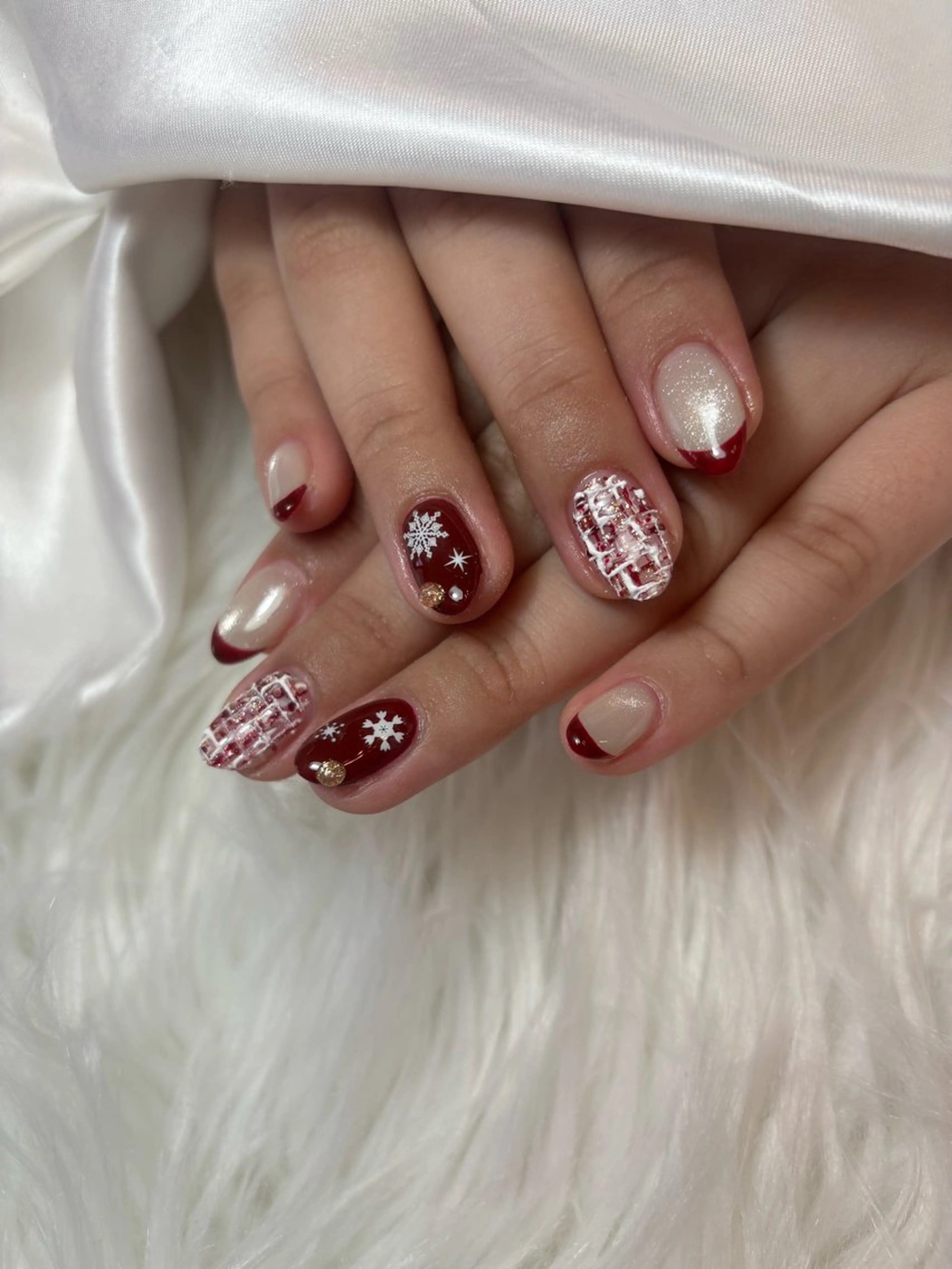 ネイル ブルー キラキラネイル 韓国ネイル マグネットネイル シンプルネイル ハンドネイル timtam --sakiのネイルデザイン