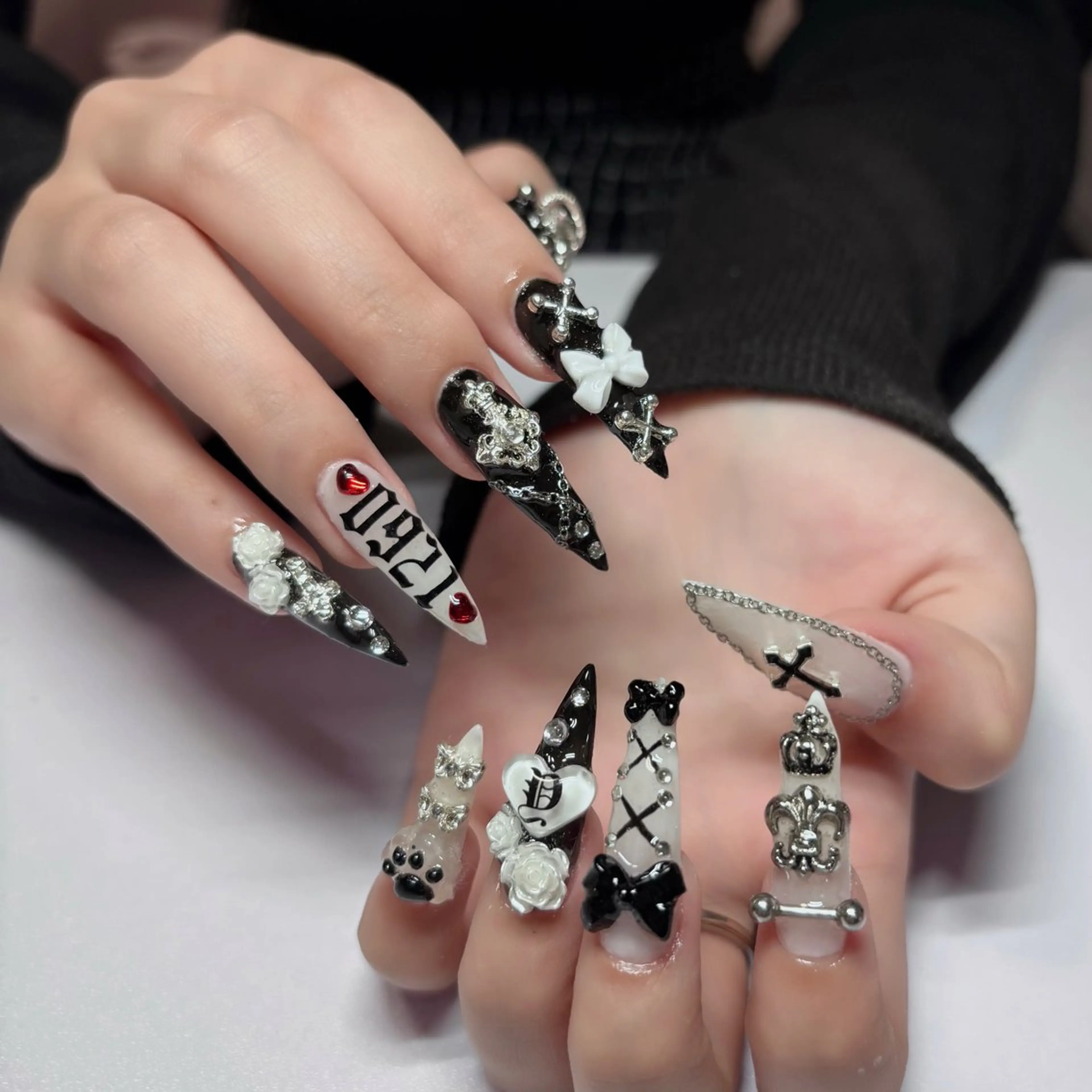 ネイル vesper所属・Vesper miuのネイルデザイン