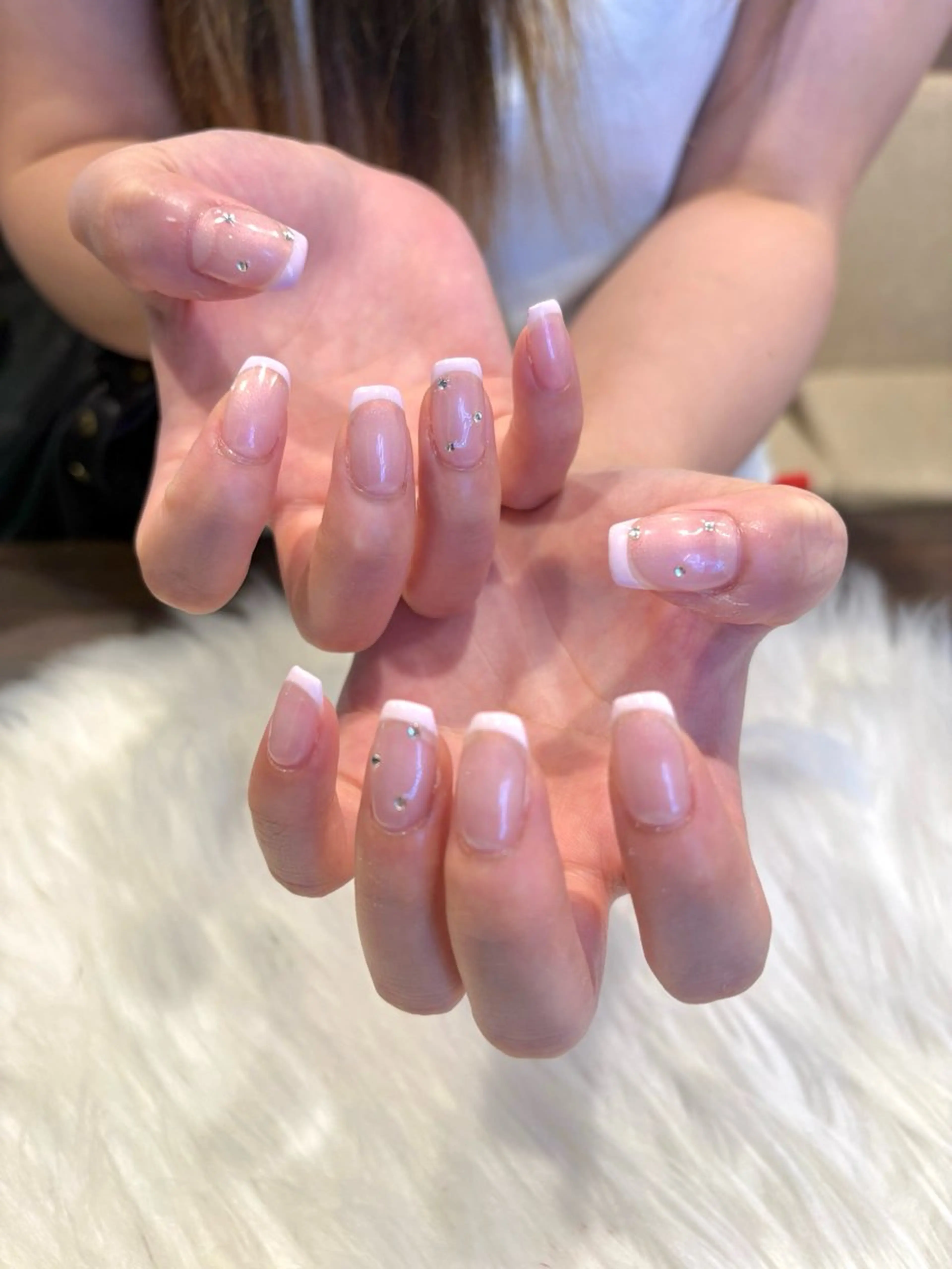 ネイル フレンチネイル キラキラネイル ピンク ハンドネイル Nobady_ Kotonoのネイルデザイン