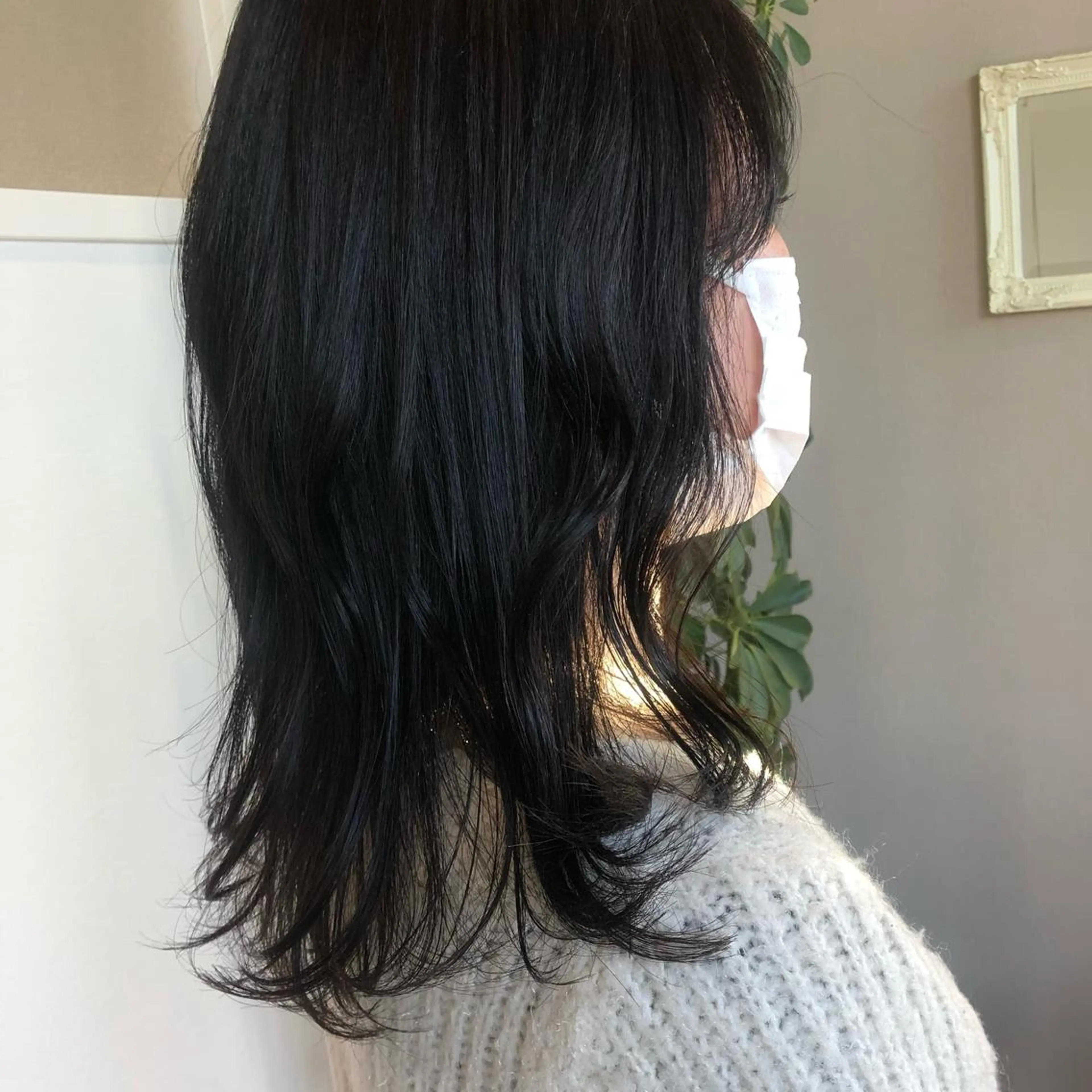 セミロング 堀越 エリのヘアスタイル