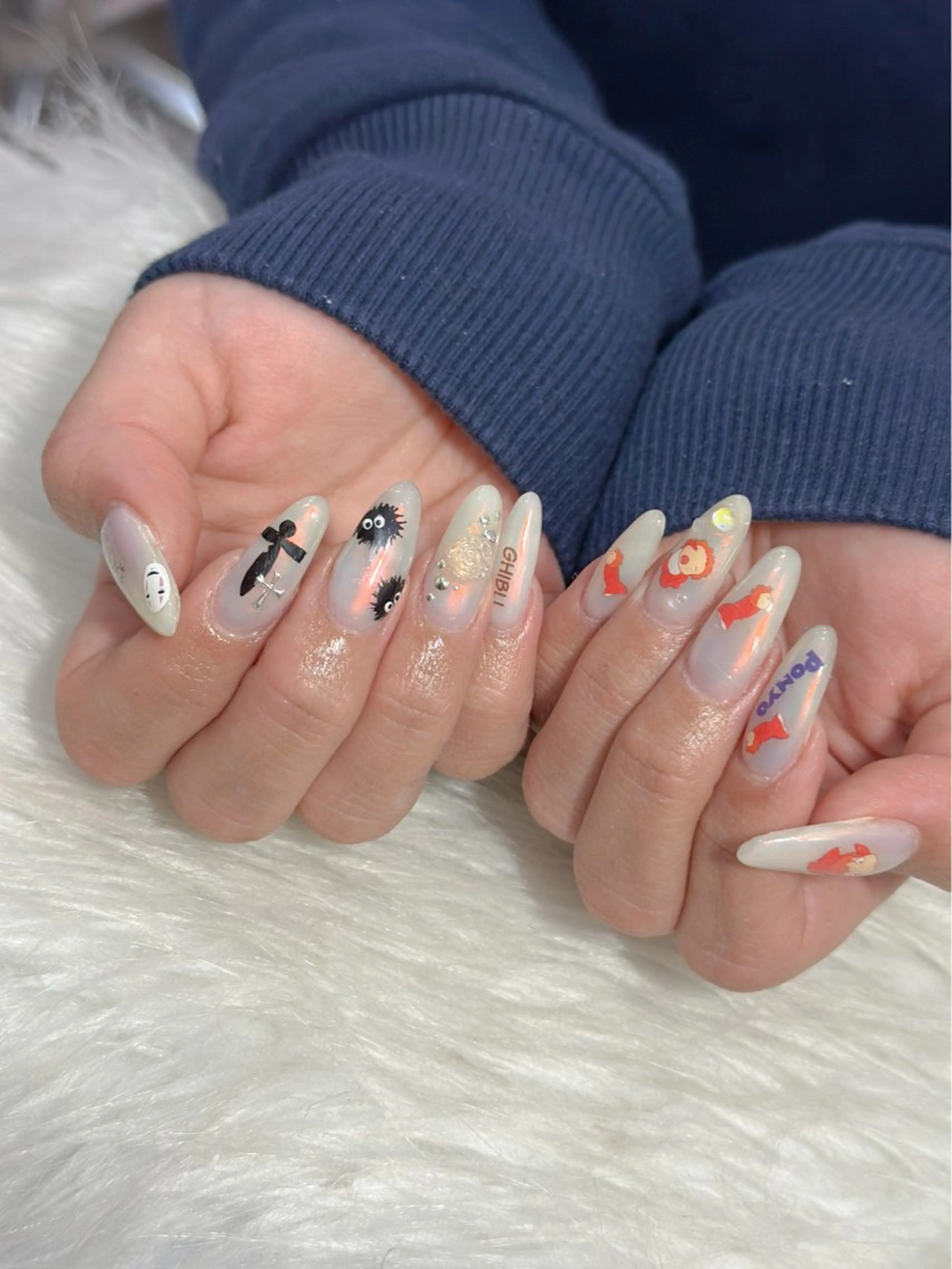 ネイル ハンドネイル LAVISH manaのネイルデザイン