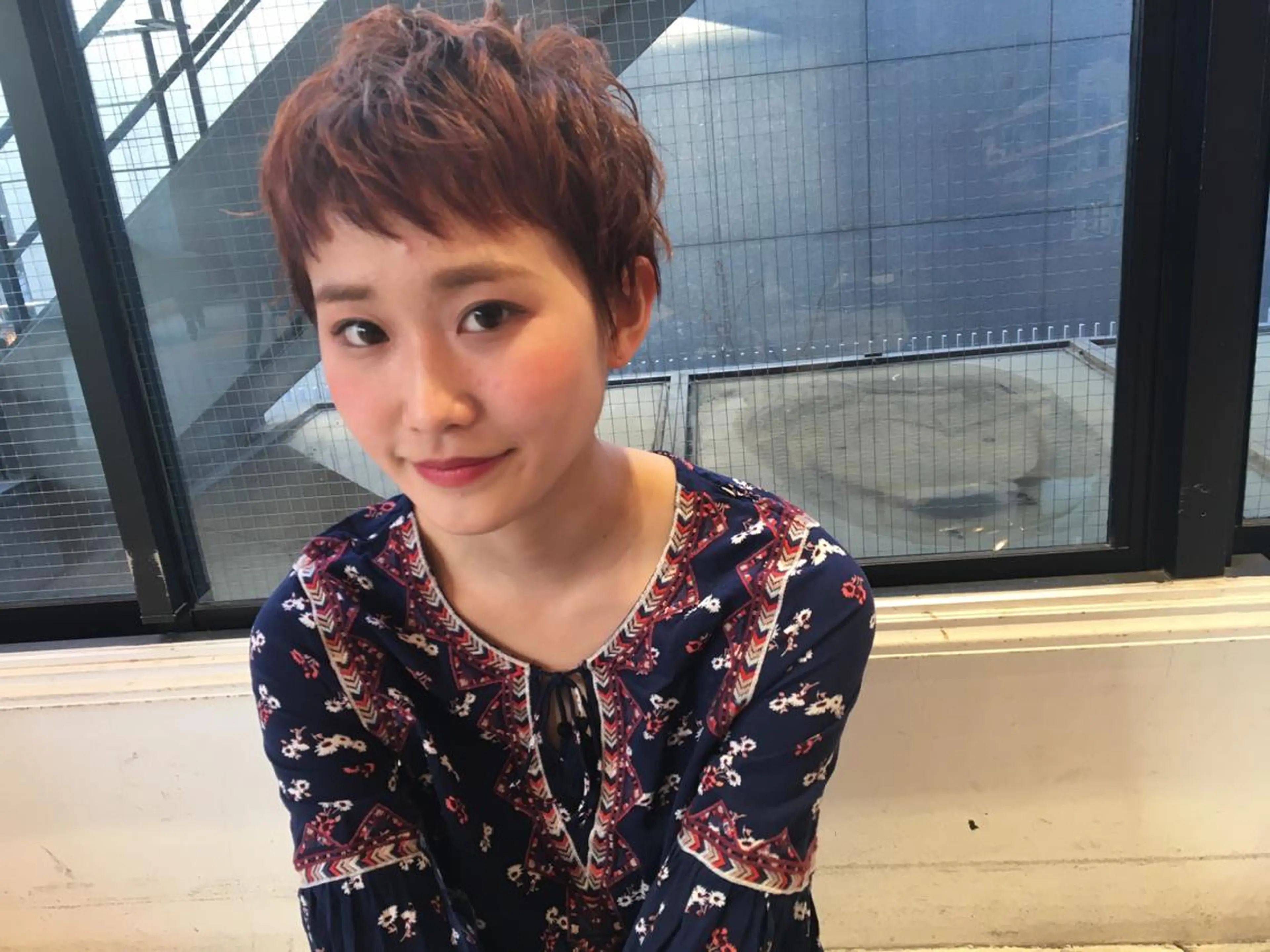 ショート THE DAY所属・AKI HASHIMOTOのヘアスタイル