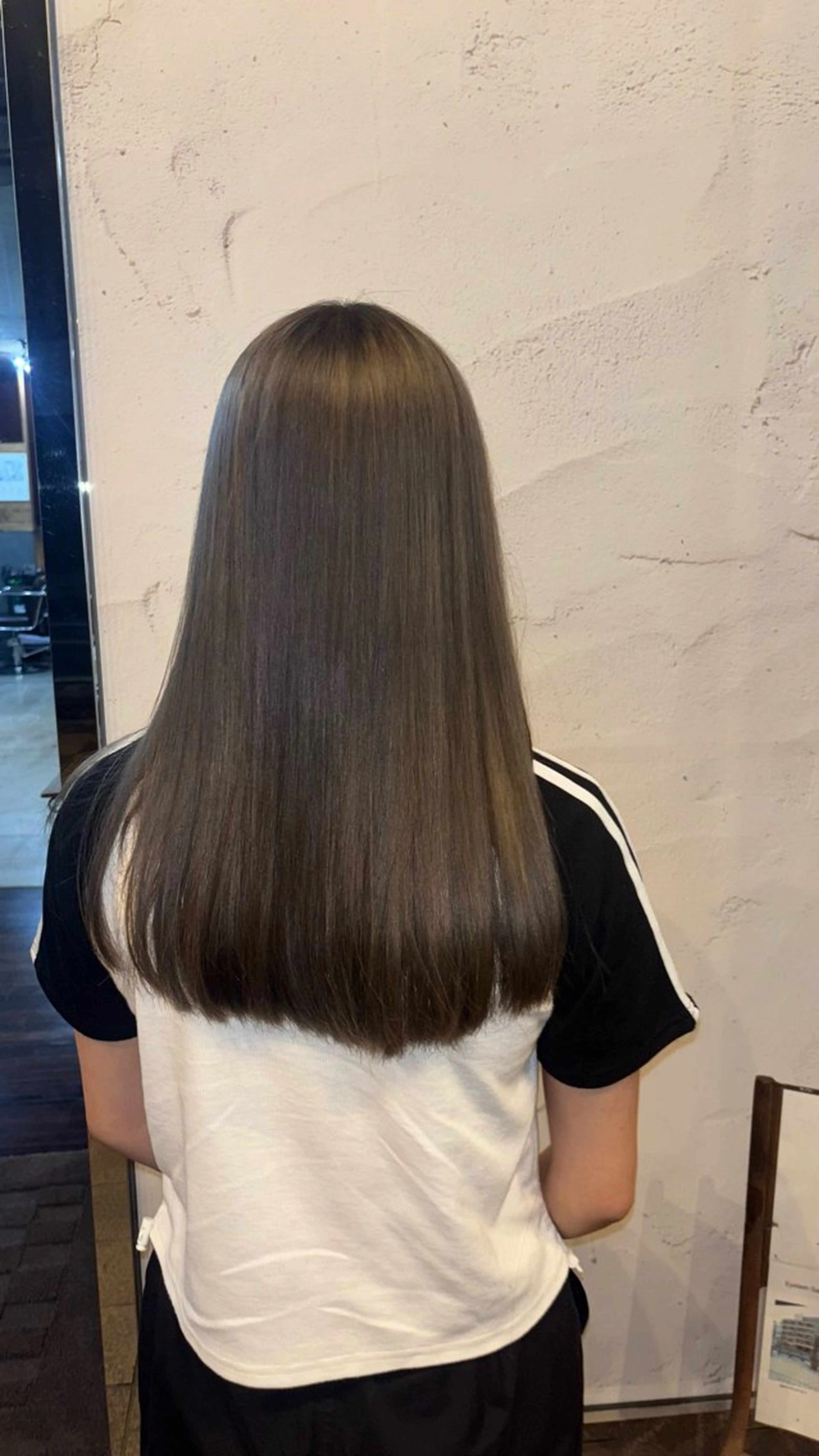 ロング ヘアカラー 小池 かなこのヘアスタイル