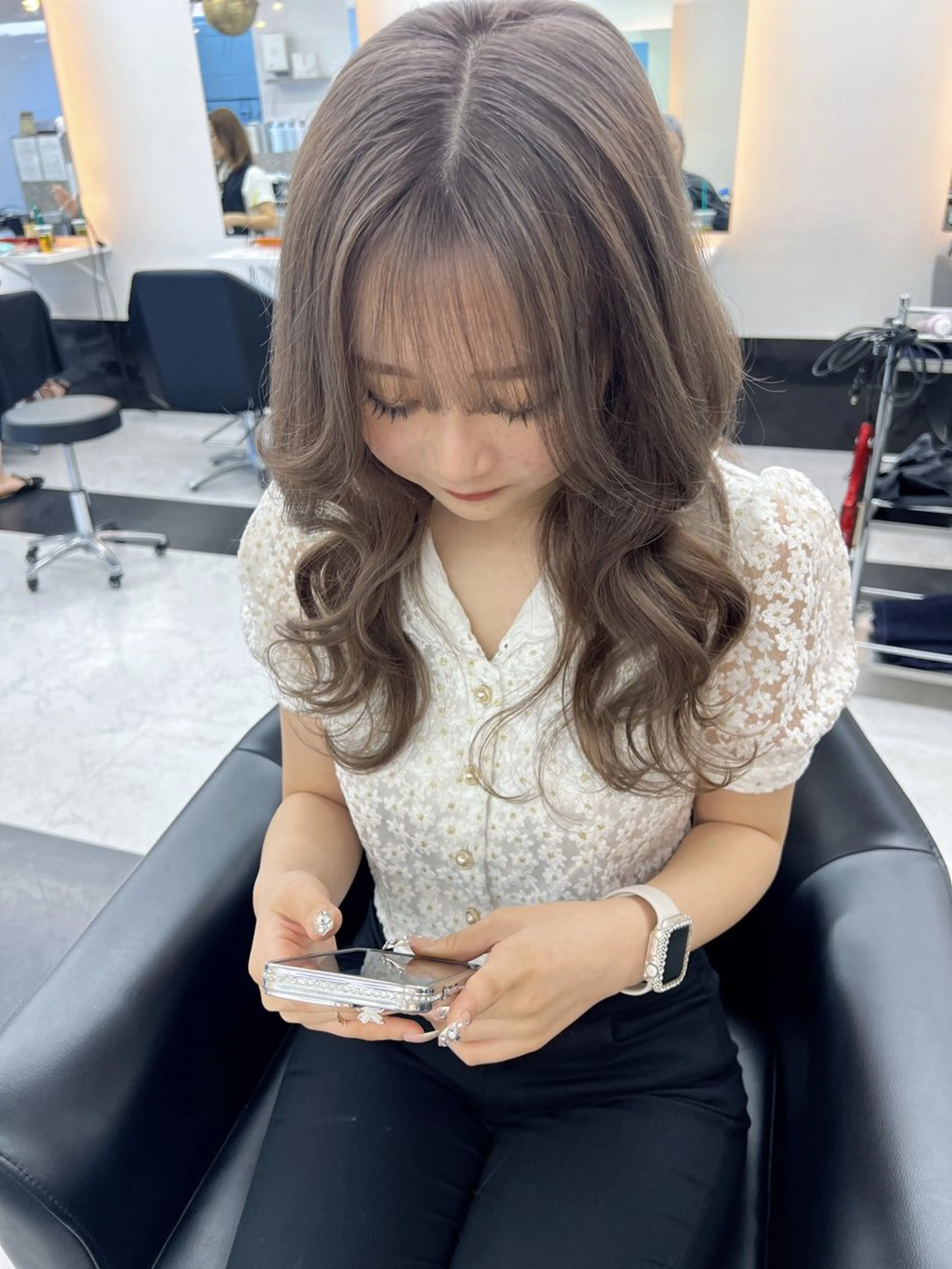 カラー グレージュ ミルクティーグレージュ ALEAP himekaのヘアスタイル