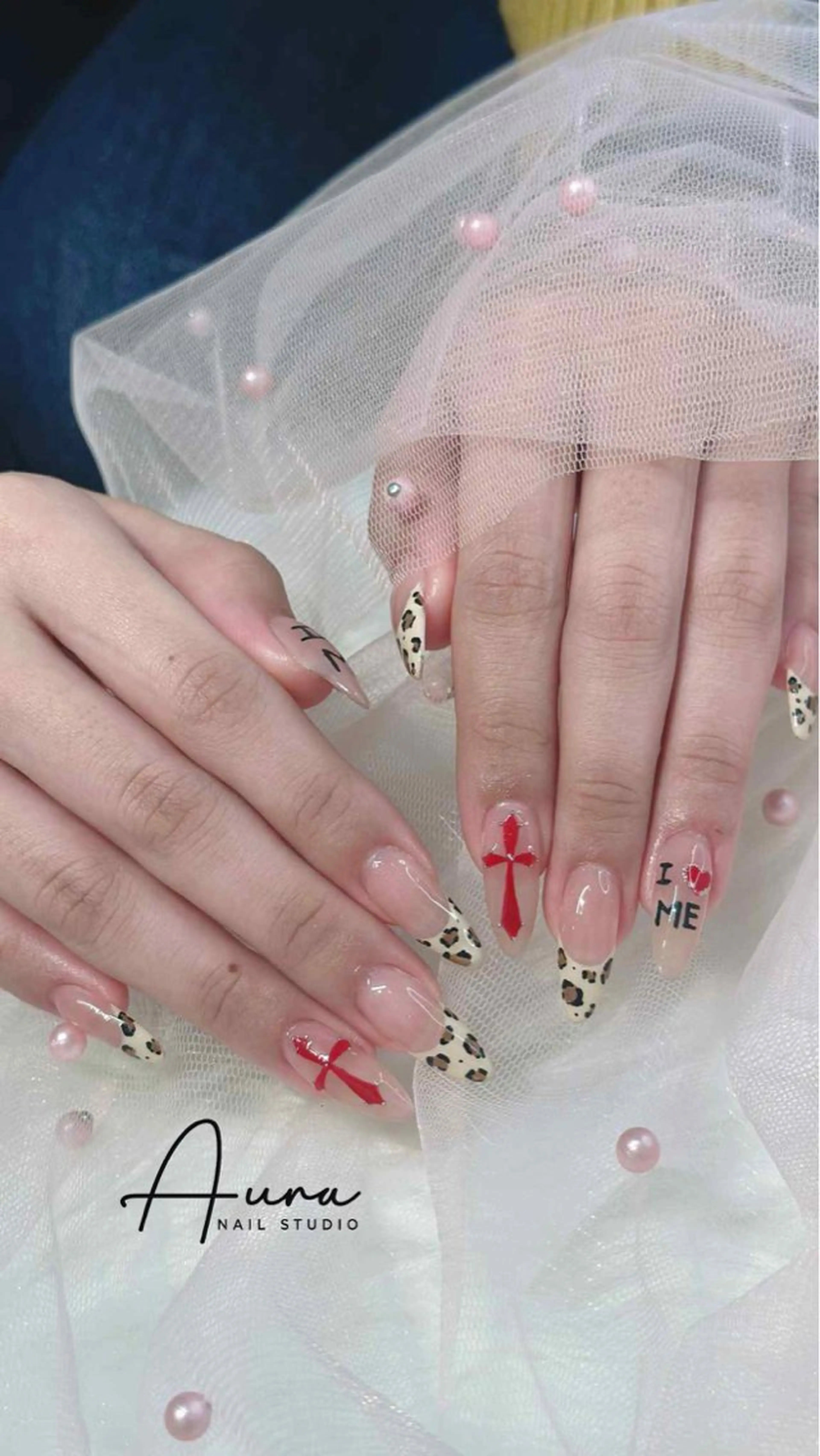 ネイル Aura Nail Hinaのネイルデザイン