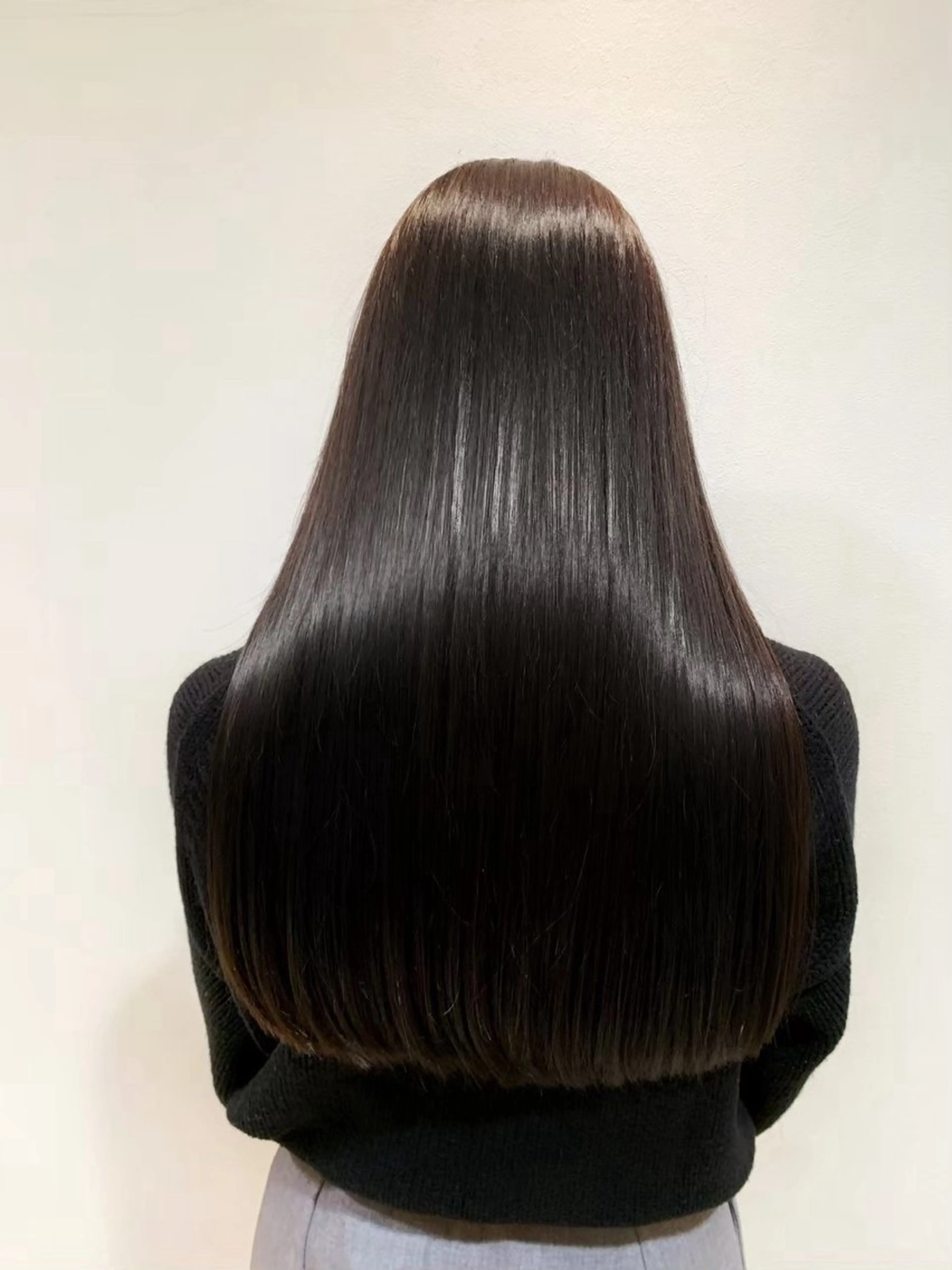 ロング カラー 若泉 瀬菜のヘアスタイル