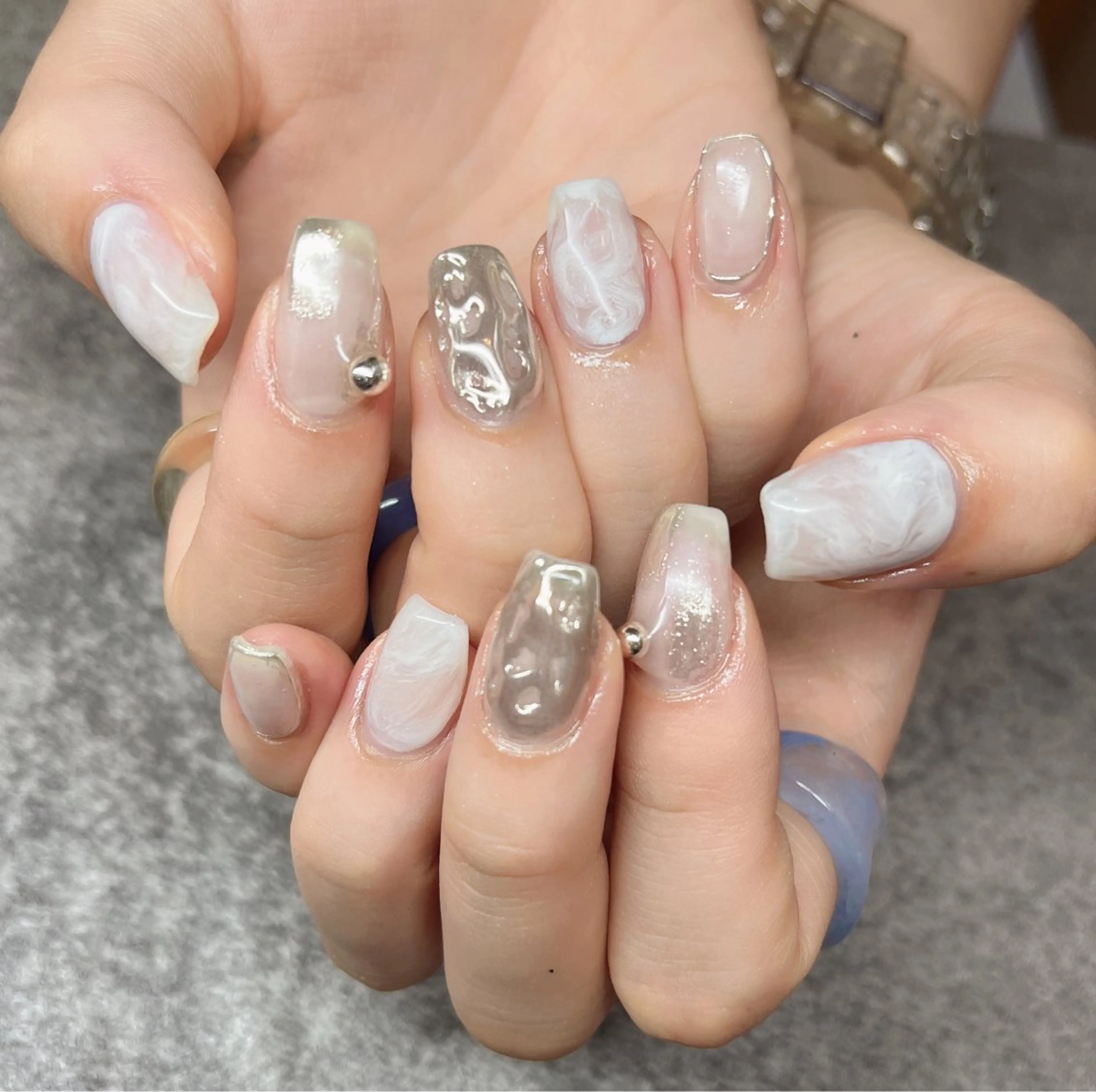 ネイル R inのネイルデザイン