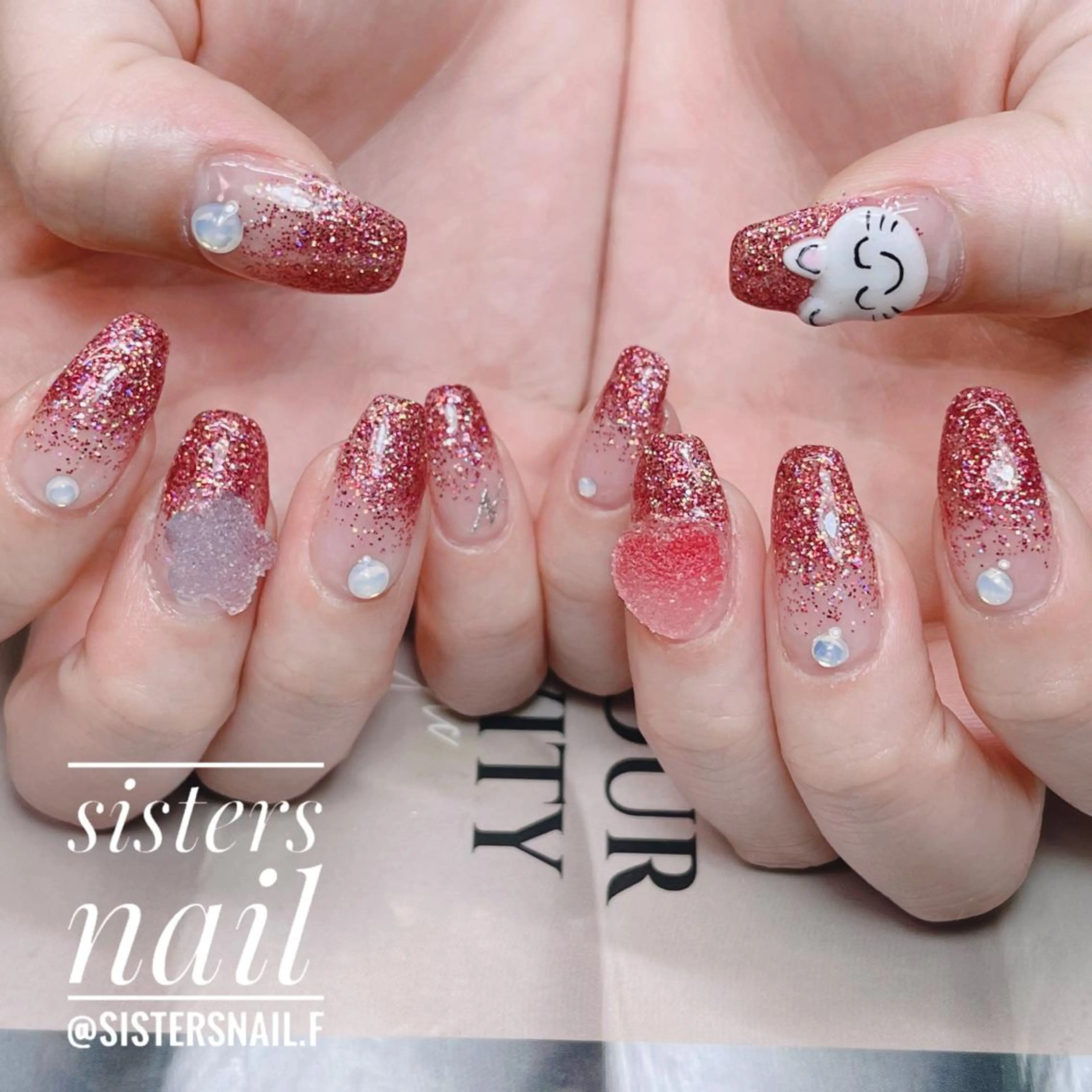 ネイル アートネイル グラデーション キラキラネイル ラメ(グリッター) ラメグラデーション sisters nail.fのネイルデザイン