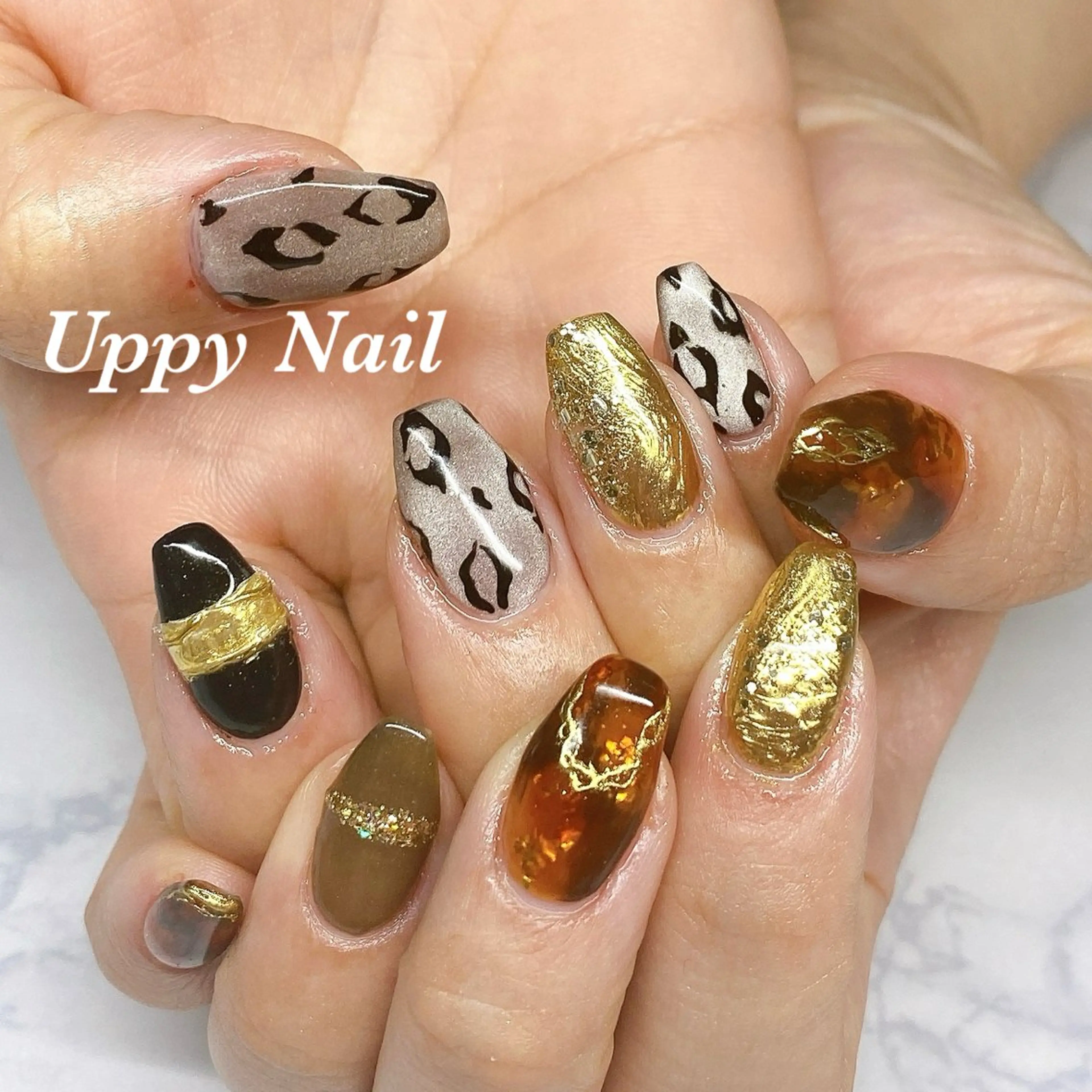 ネイル アニマル柄 べっ甲ネイル ハンドネイル Uppy Nail ukyoのネイルデザイン