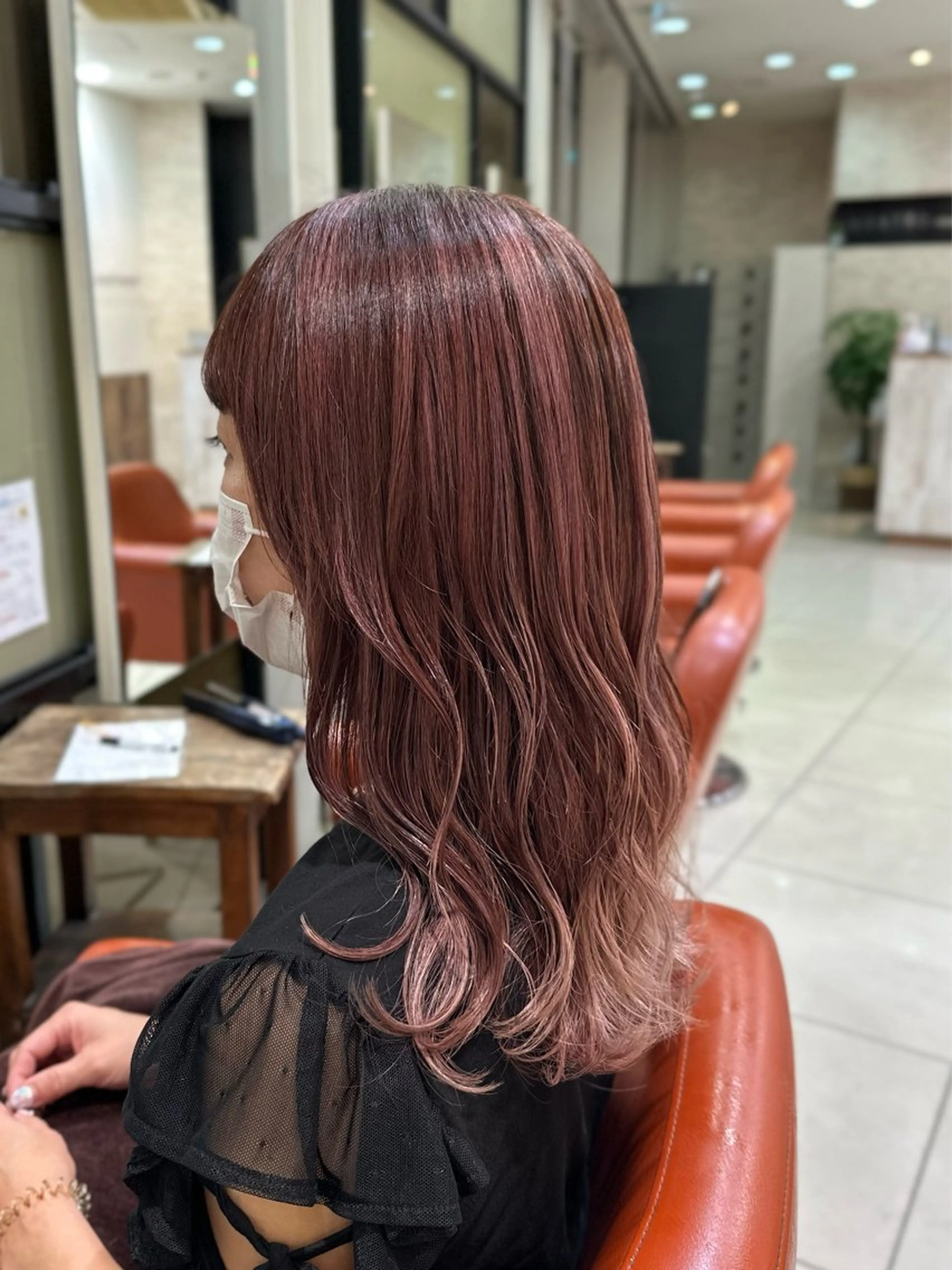 セミロング カラー 井上 武輝のヘアスタイル