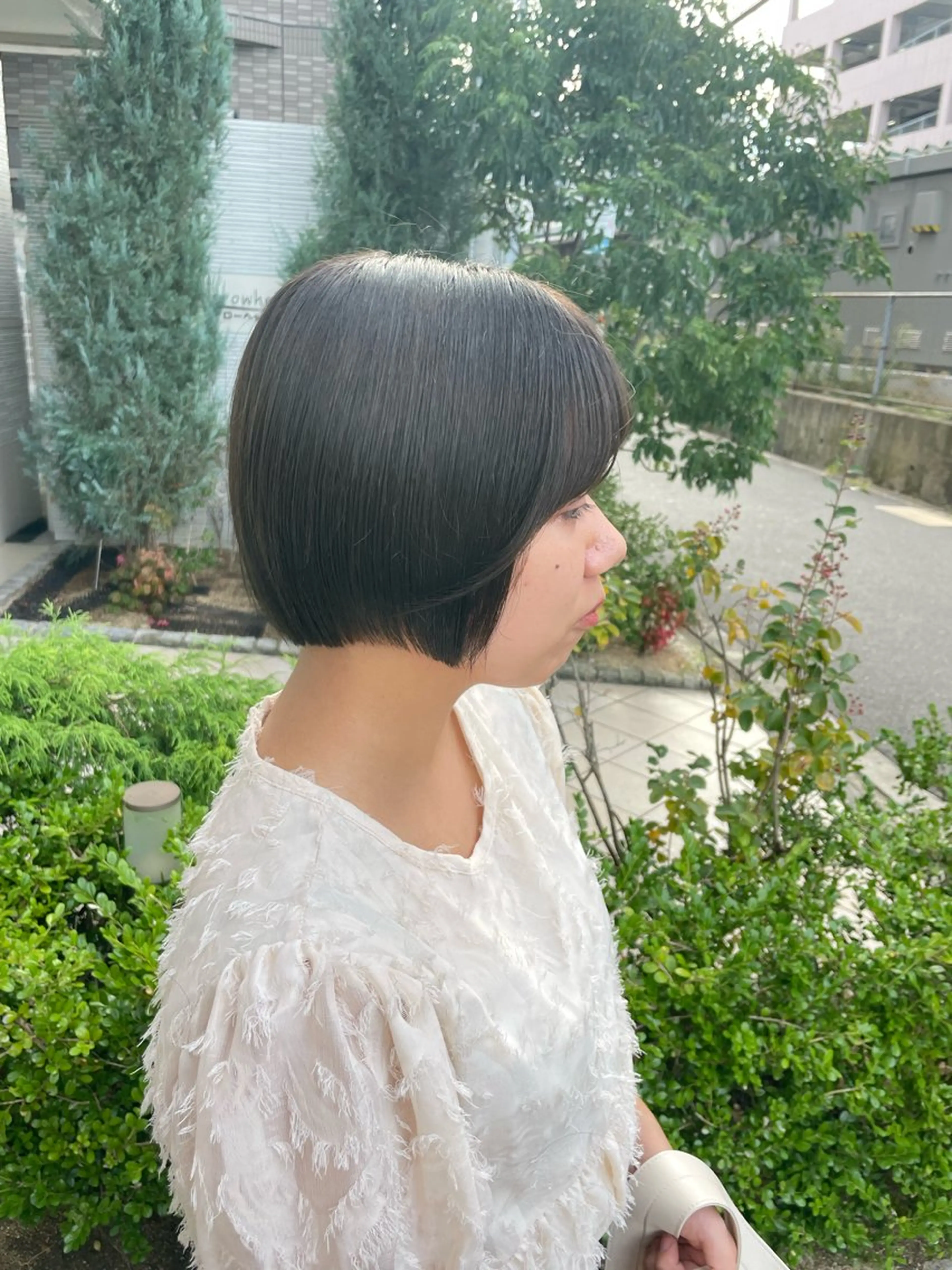 ショート カラー オリーブカラー カット ヘアカラー SINCE【シンス】所属・Hika.ハイトーン 髪質改善🩵ᩚ🫧のヘアスタイル