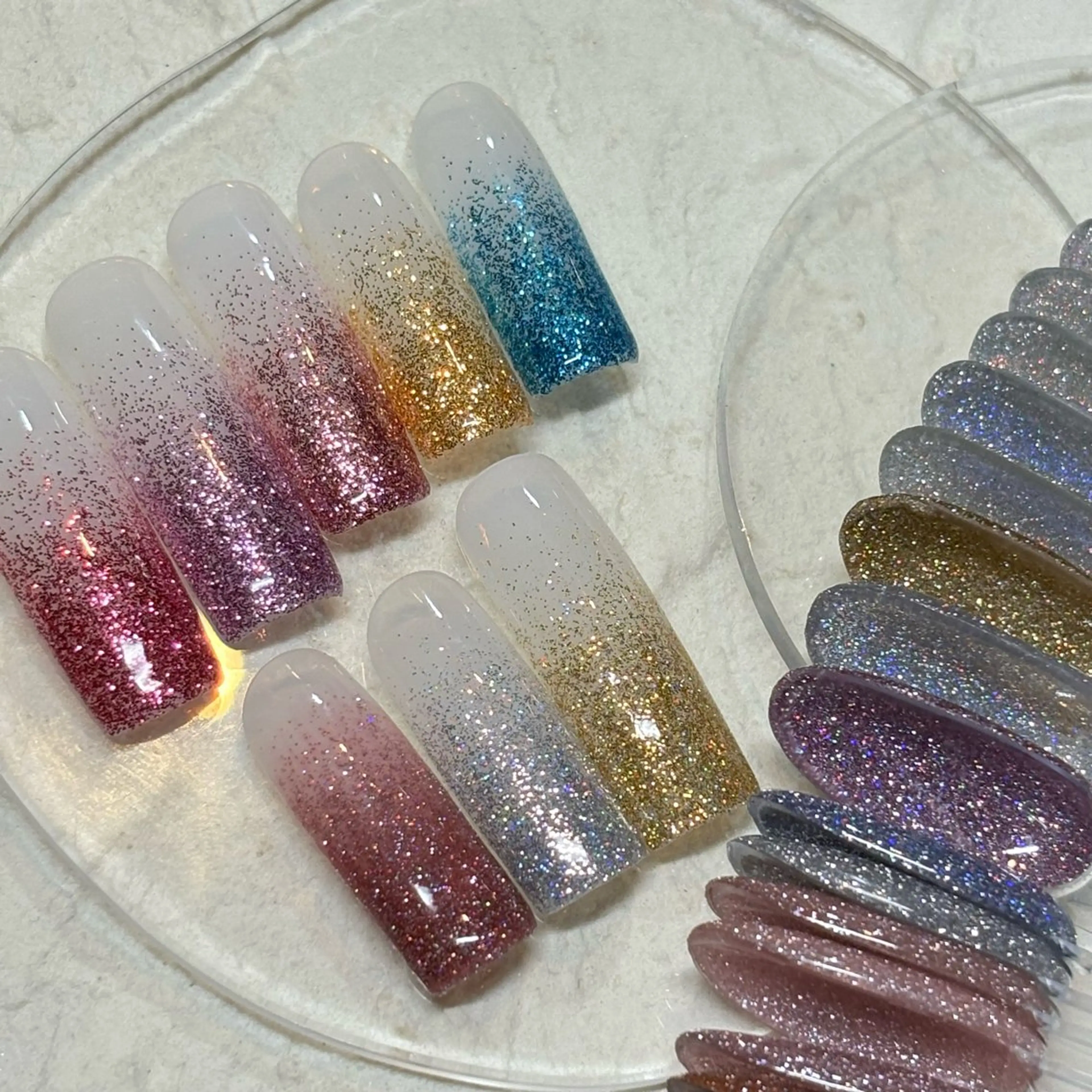 ネイル グラデーション ラメ(グリッター) ラメグラデーション ハンドネイル misaki ︎.♡*.のネイルデザイン