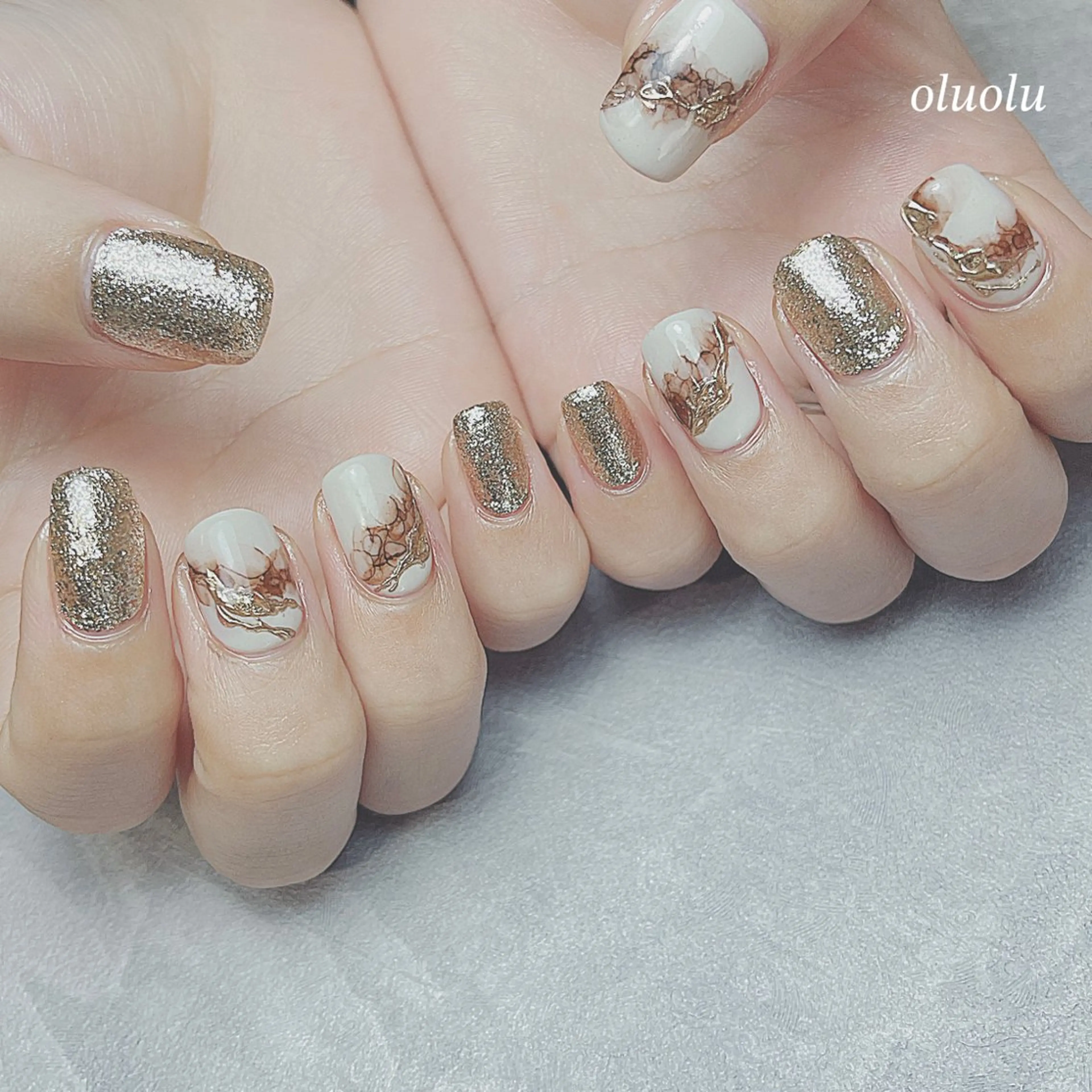 ネイル アートネイル ブラウン フットネイル ラメ(グリッター) ミラーネイル ハンドネイル 大村 紬華のネイルデザイン