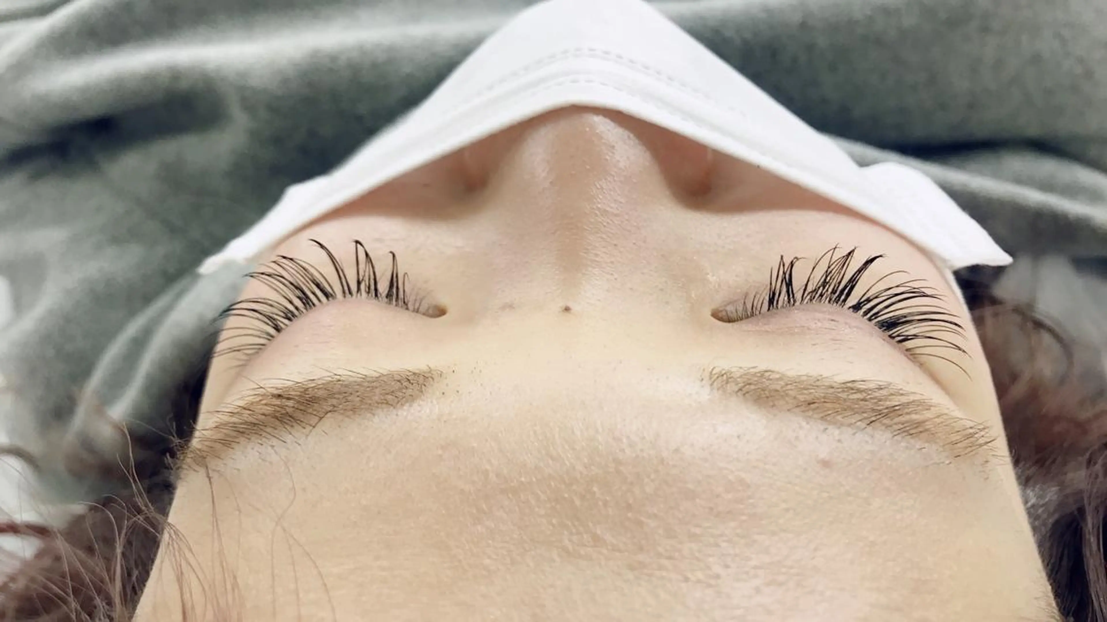 マツエク・マツパ 透明感カラー・ 髪質改善🩵イケダのヘアスタイル