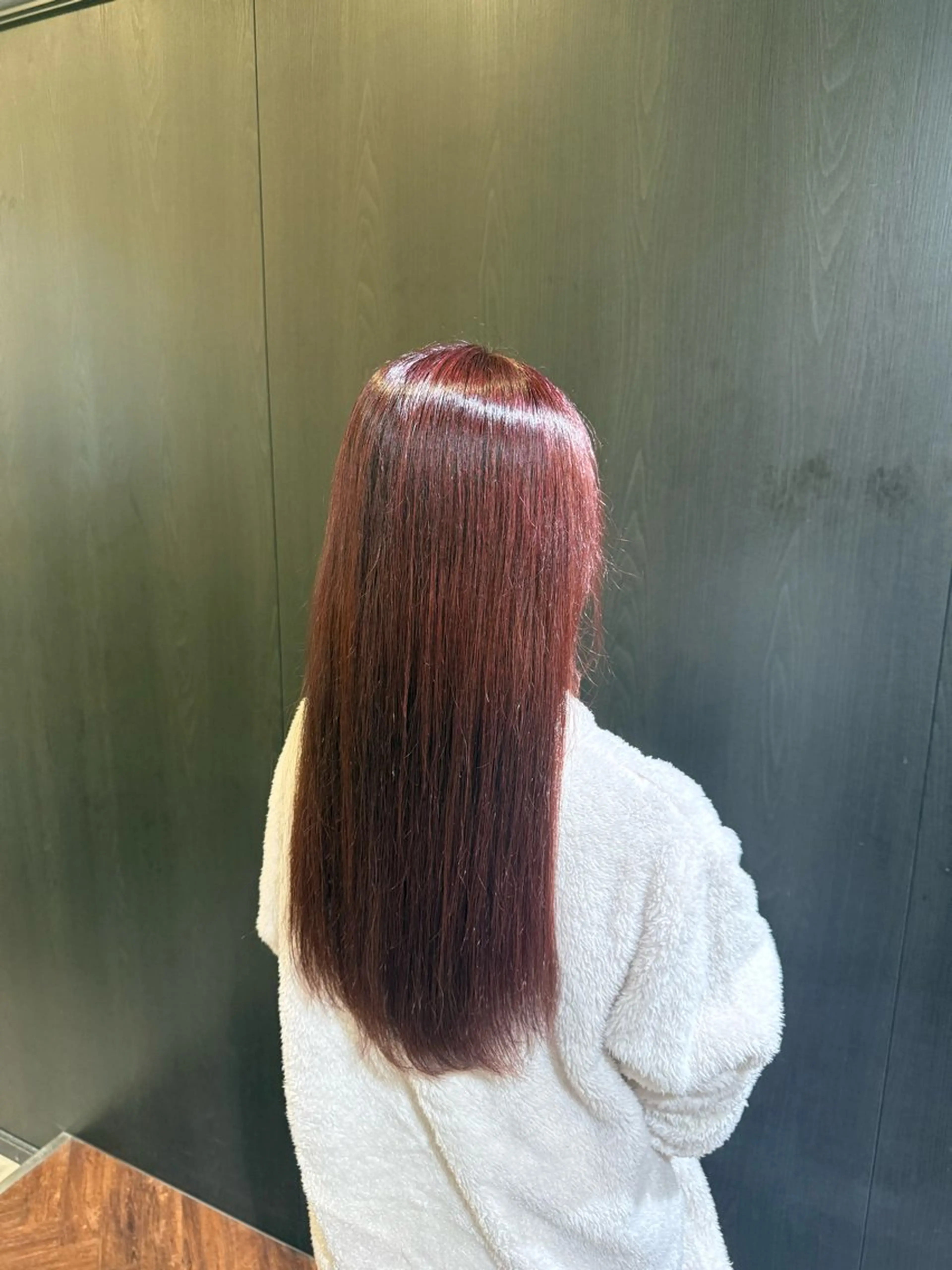 ロング ヘアカラー 松江 優空のヘアスタイル