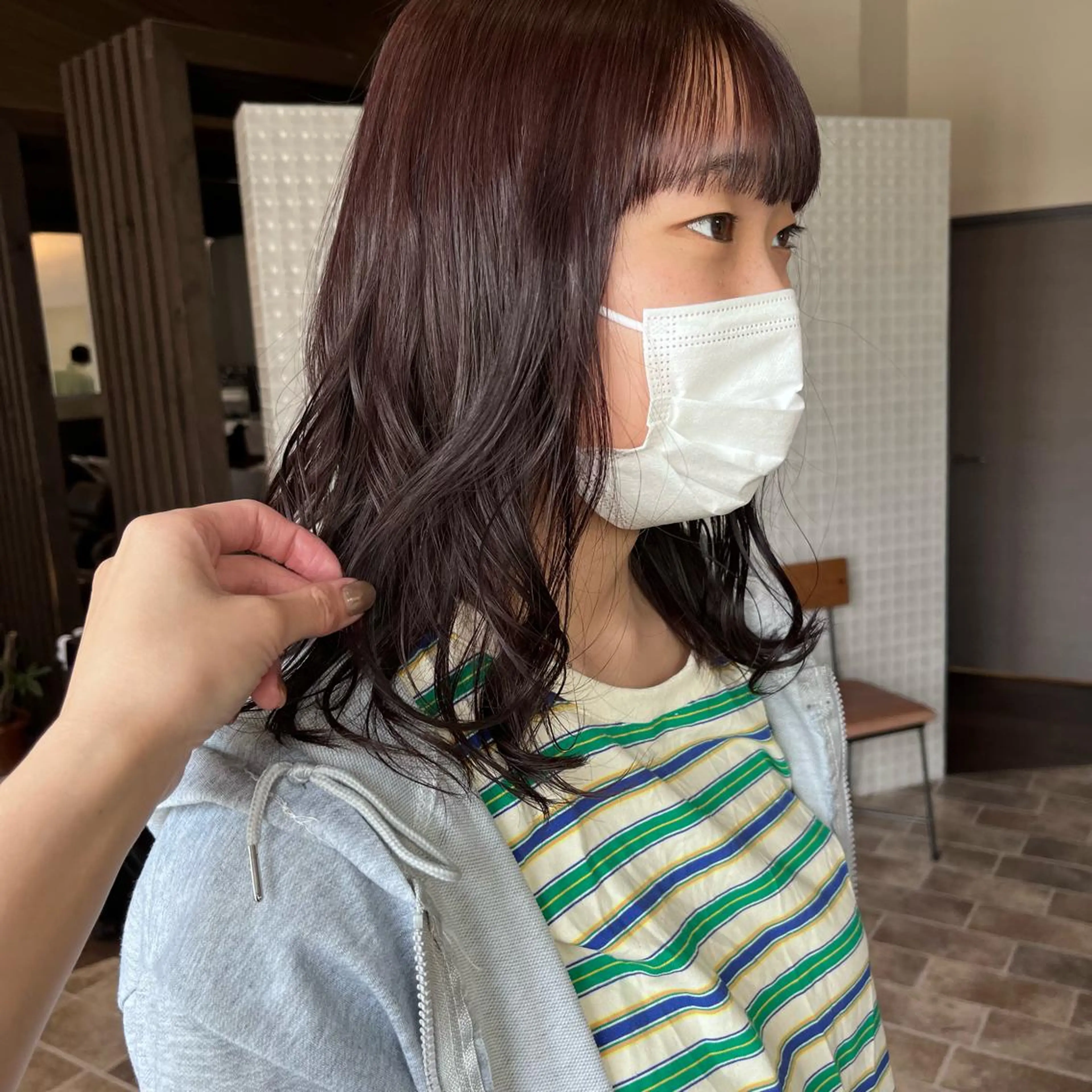 ミディアム カラー 中村 友香のヘアスタイル