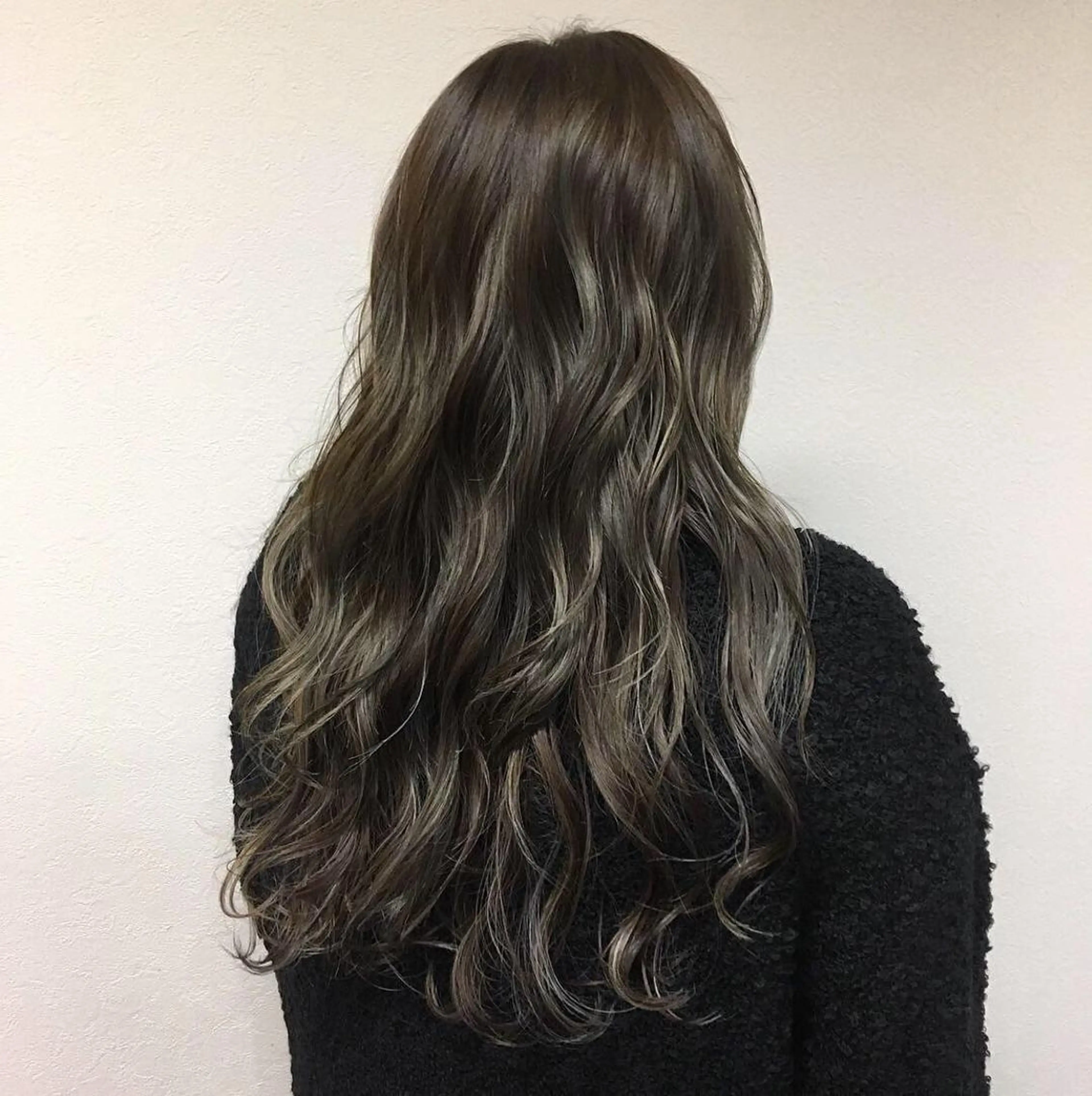 ロング カラー 斉藤 貴也のヘアスタイル