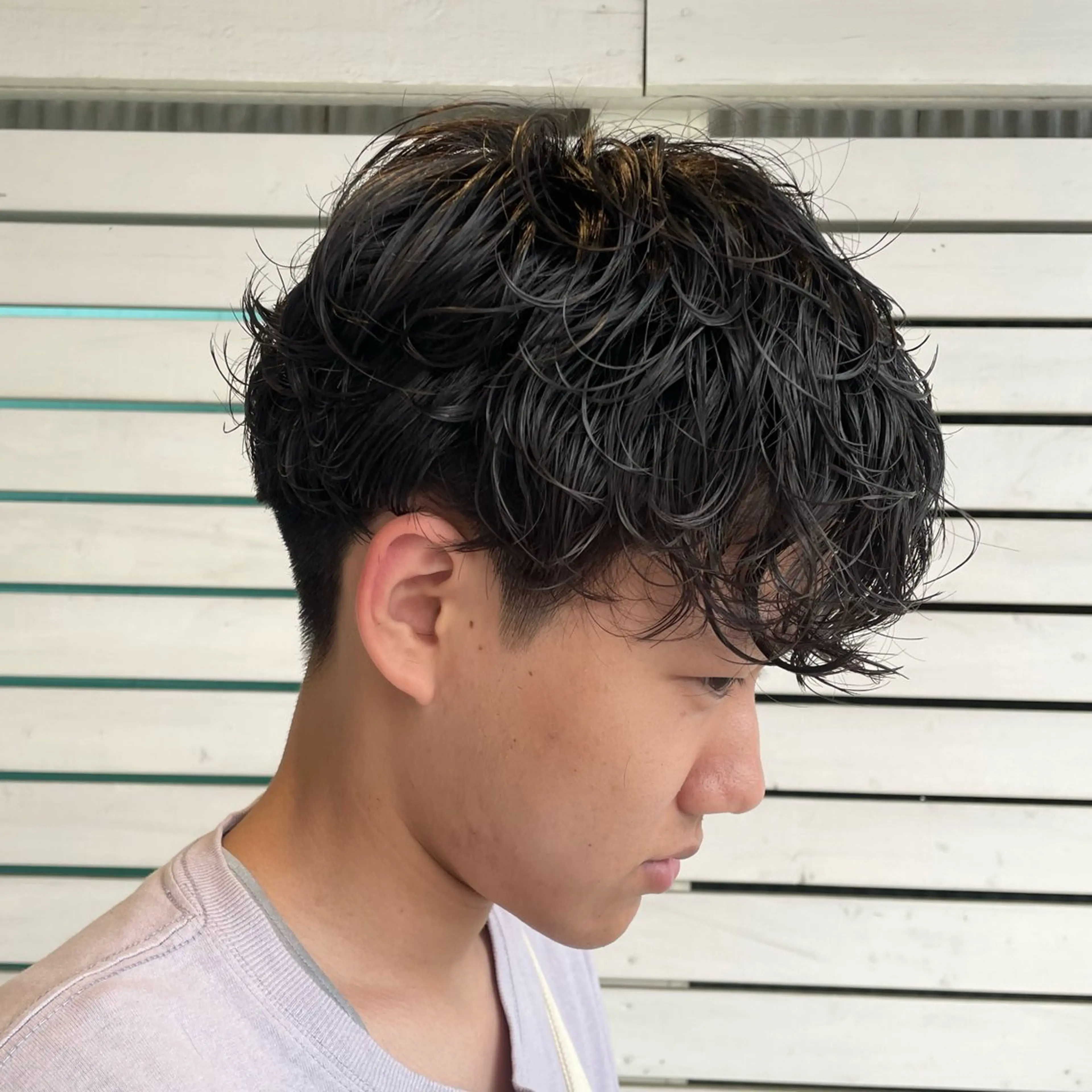 パーマ メンズ マッシュ メンズパーマ 刈り上げ 波巻きパーマ スパイラルパーマ FRANK所属・こいけ みきののヘアスタイル