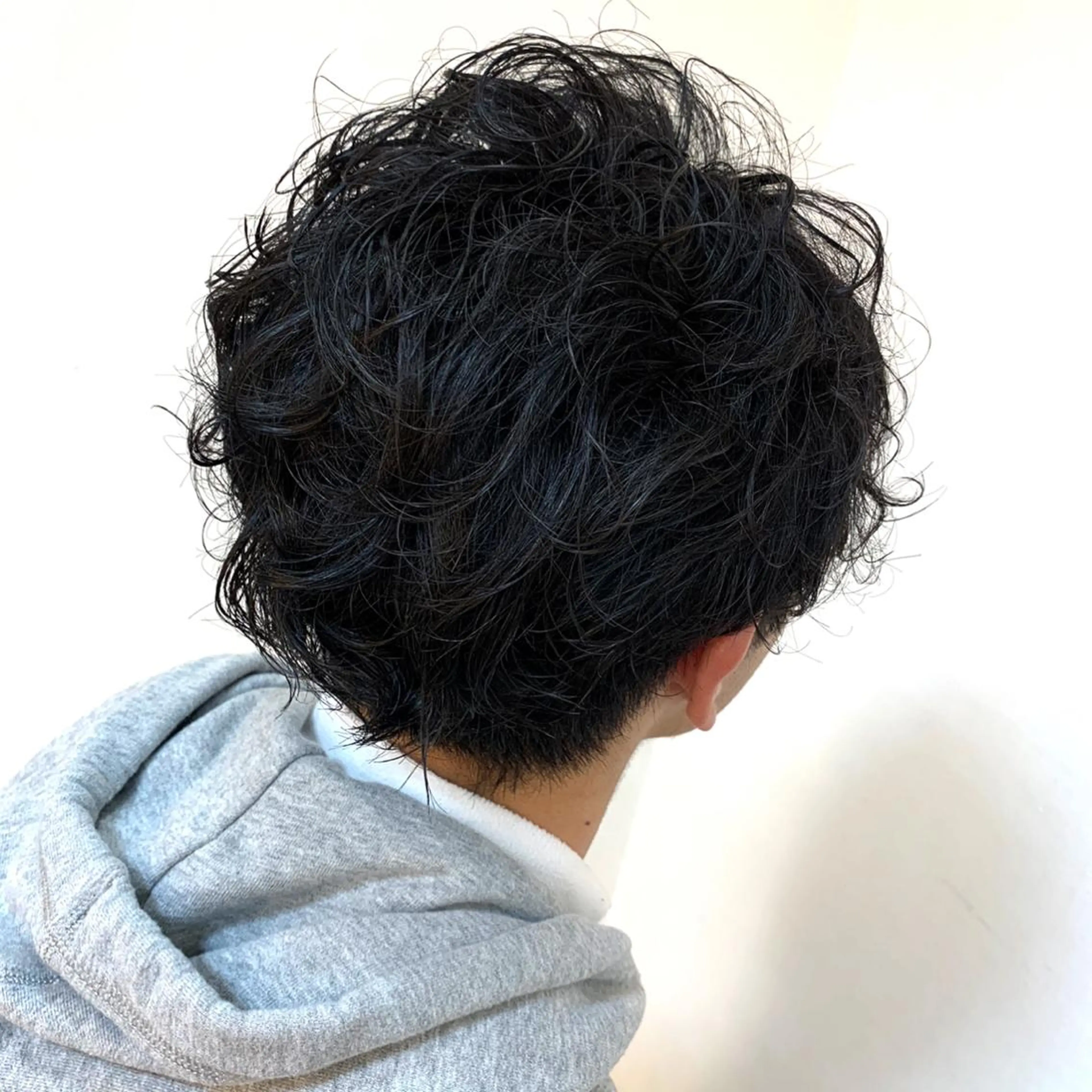 ショート パーマ メンズ 🫧ウルフカット/ 畑中結衣🫧のヘアスタイル