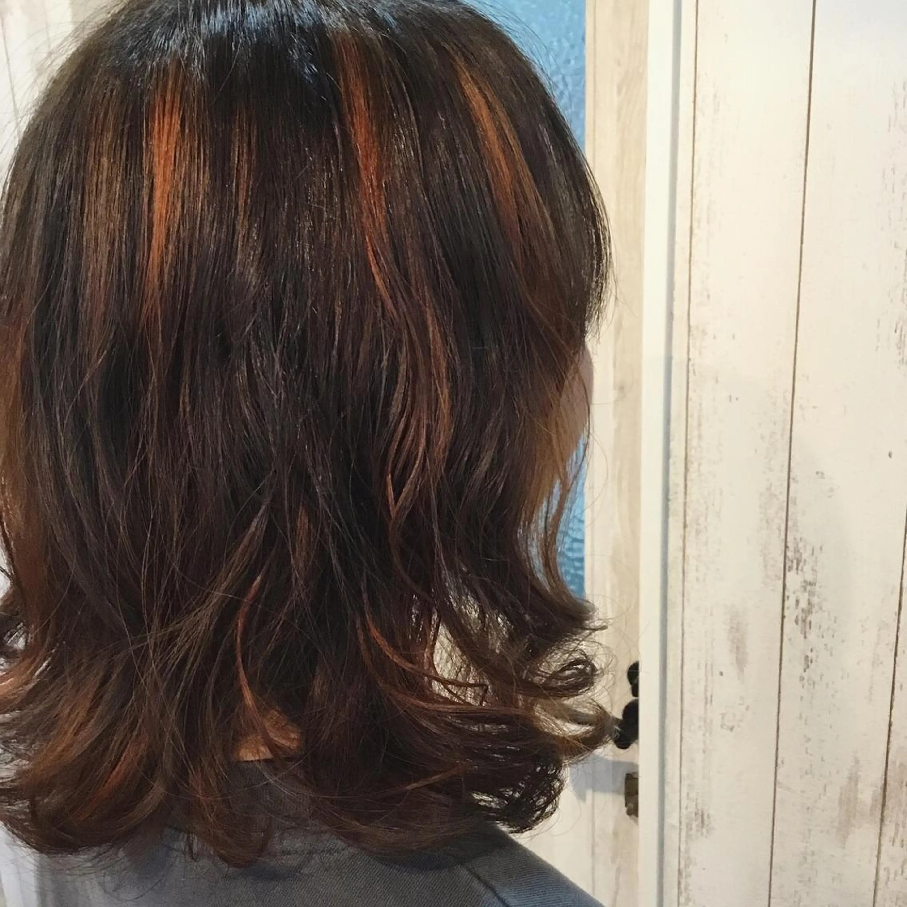 ミディアム カラー パーマ embrace エンブレイスのヘアスタイル