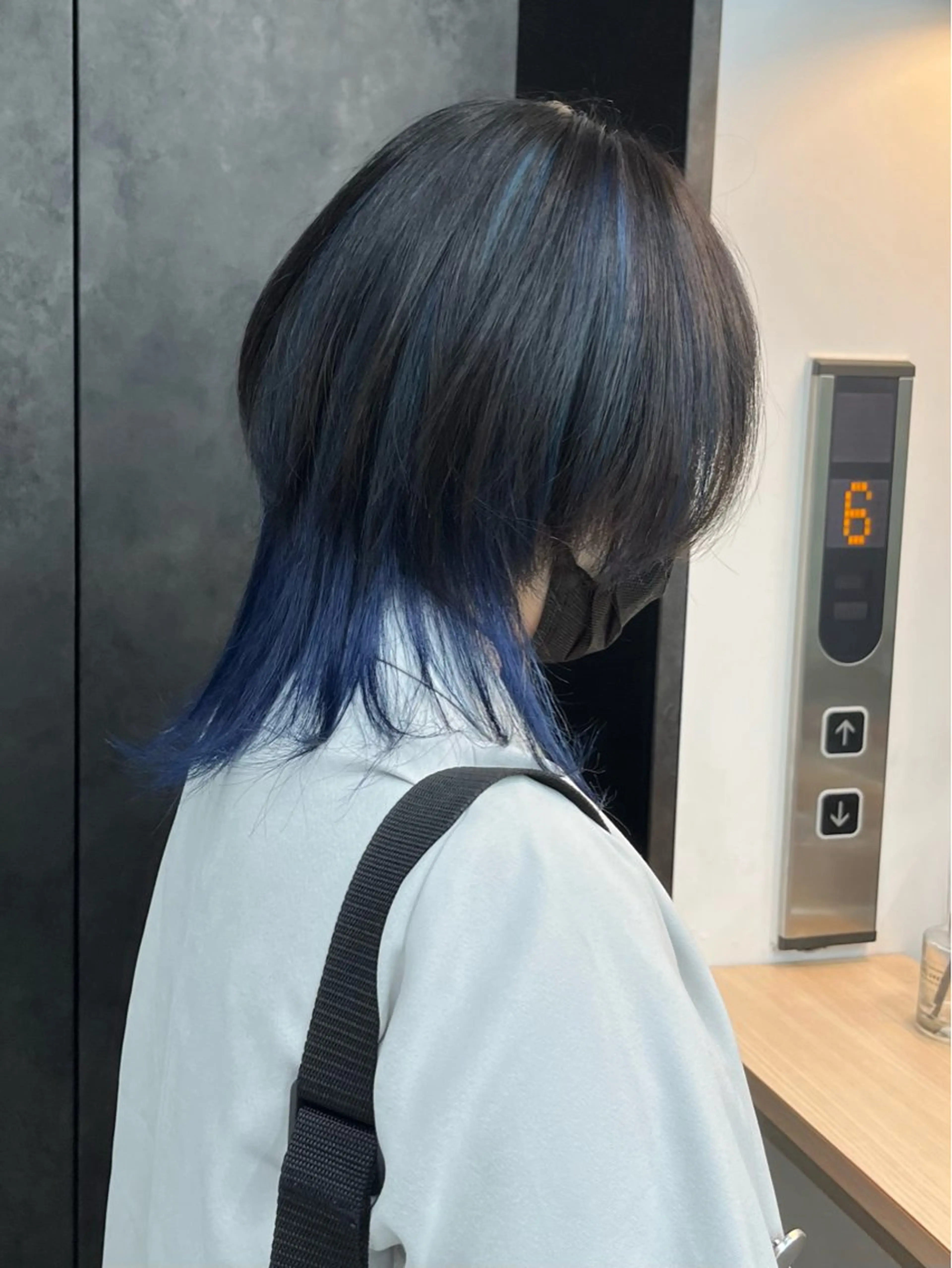 ミディアム カット ヘアカラー ウルフ/レイヤー ⚡️ITSUKU⚡️のヘアスタイル