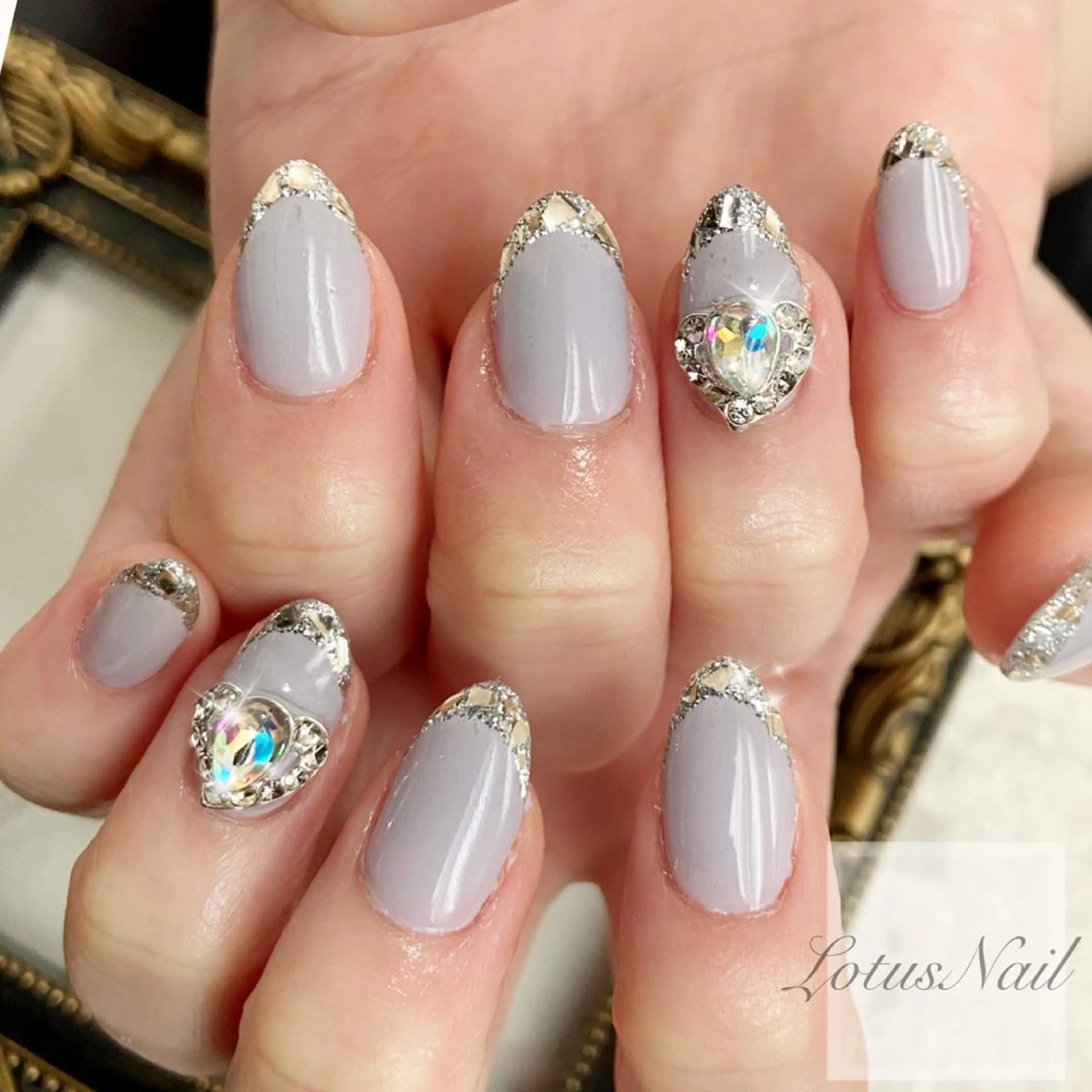 ネイル フレンチネイル ガラスフレンチ Lotus Nailのネイルデザイン