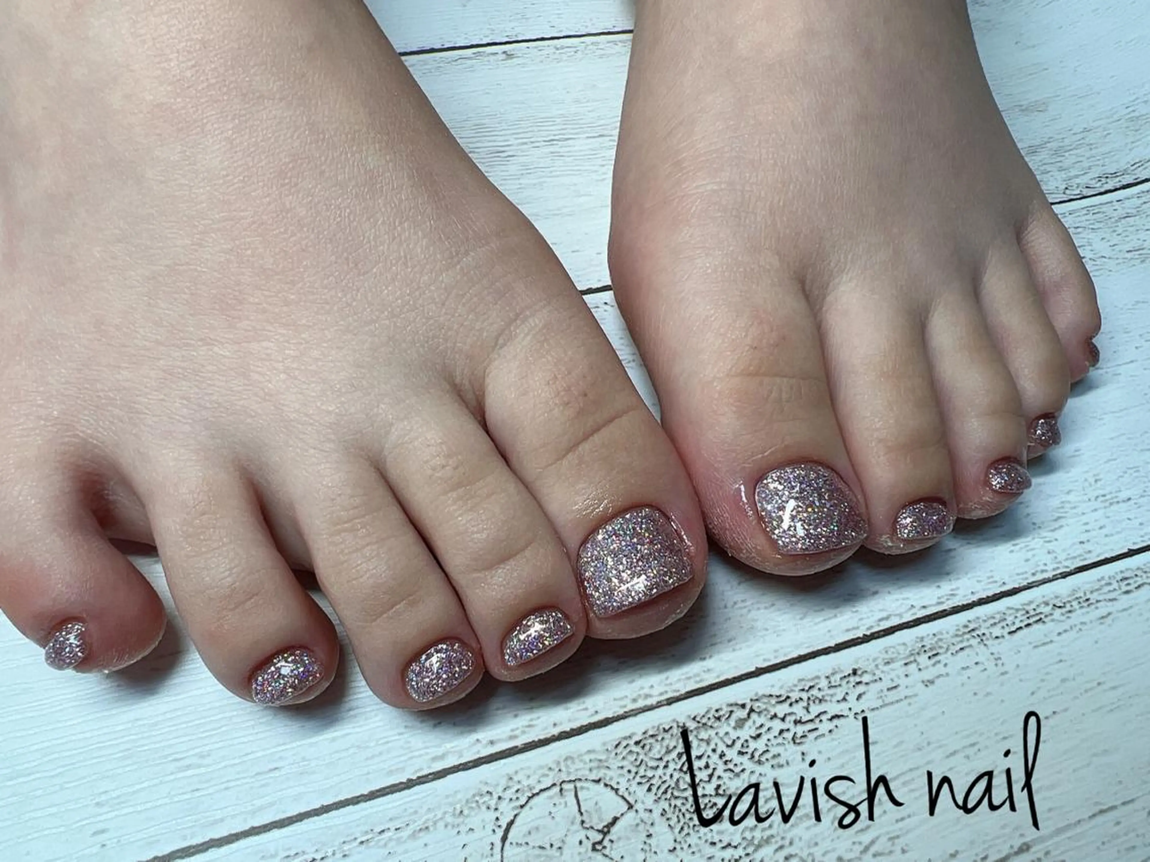 ネイル フットネイル Lavish nailのネイルデザイン