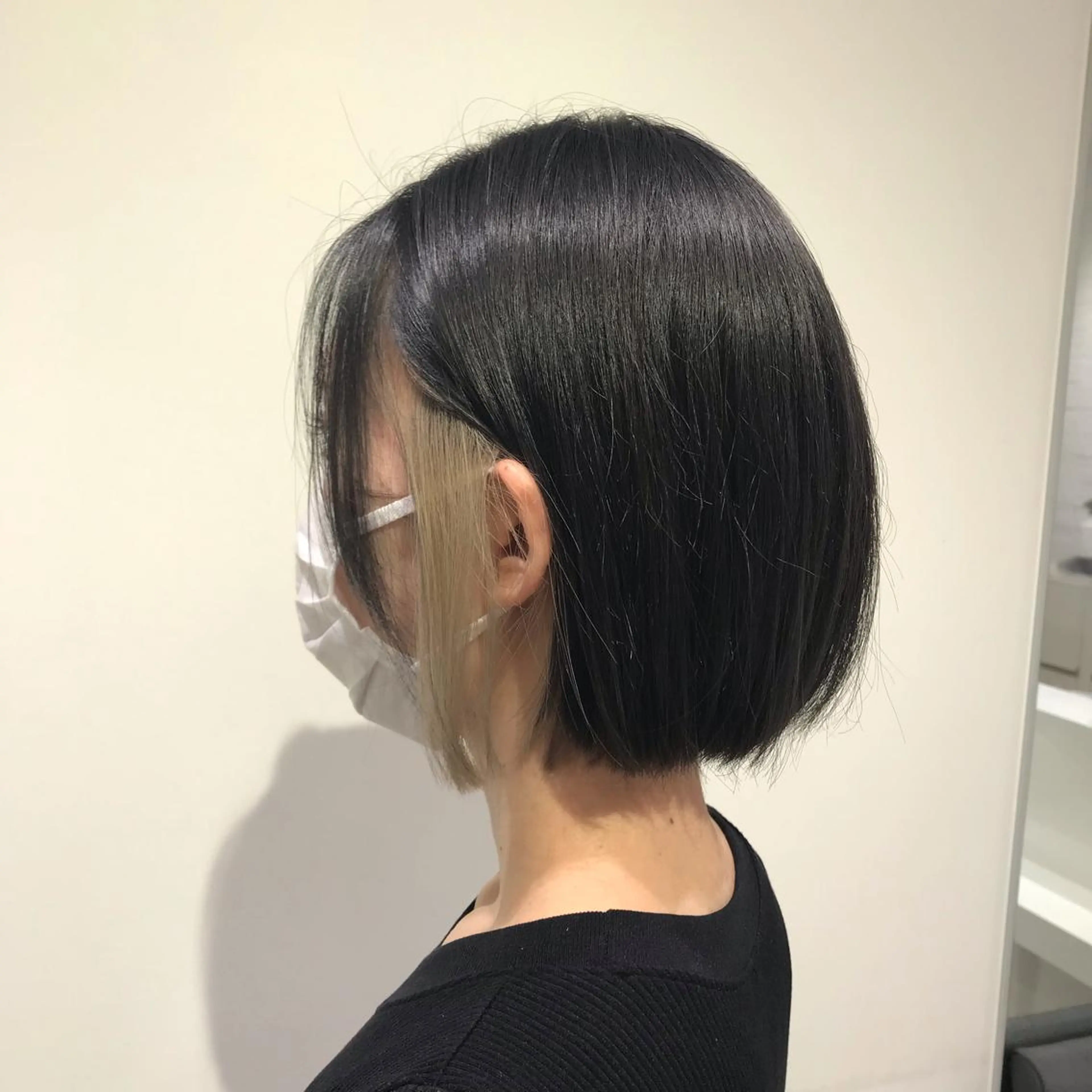 ミディアム カラー ブリーチ ブルーカラー ブルージュ イヤリングカラー イルミナカラー ヘアカラー トリートメント 【暖色カラー特化】 中山由梨のヘアスタイル