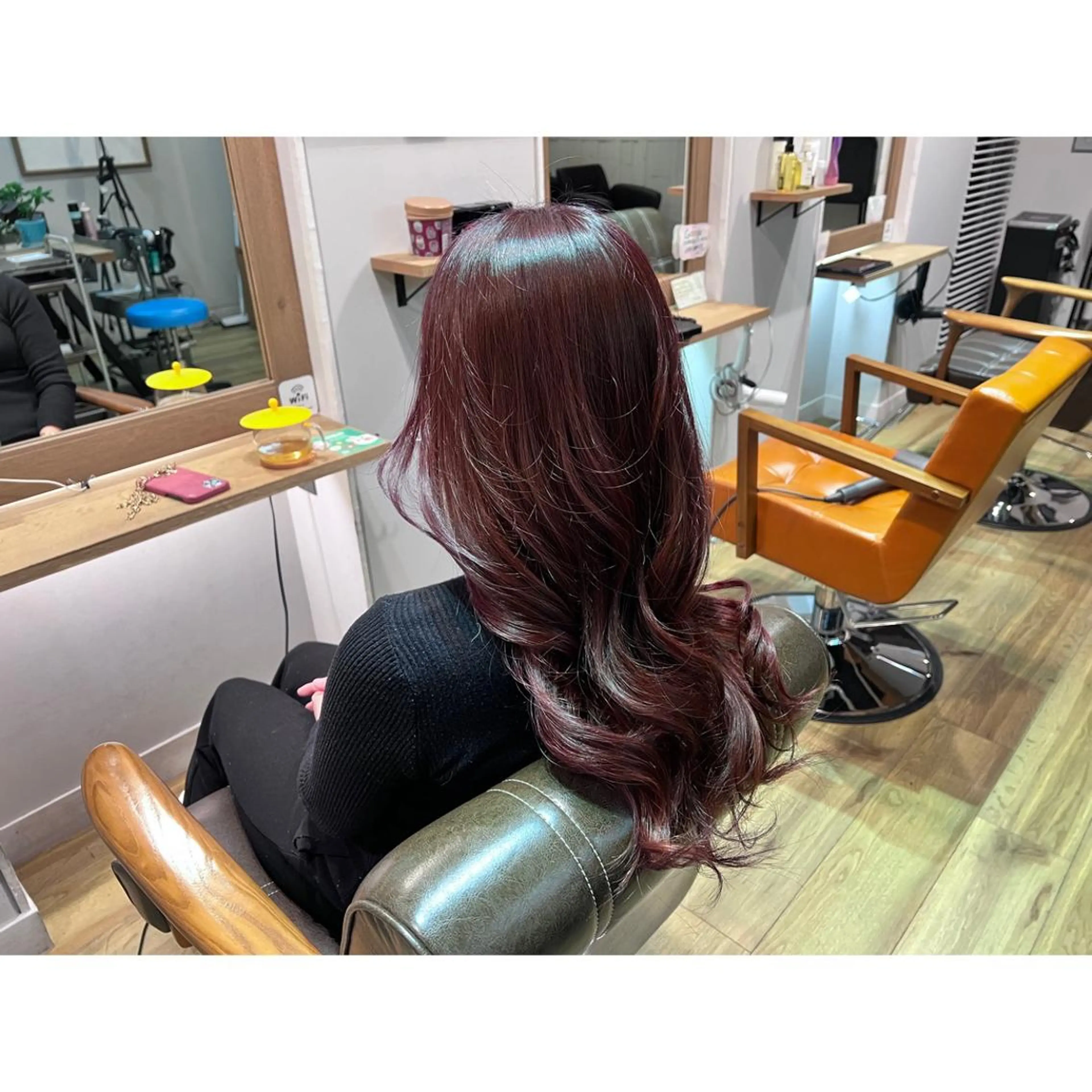 ロング カラー ピンクカラー ヘアカラー トリートメント ツキダテ ユイのヘアスタイル