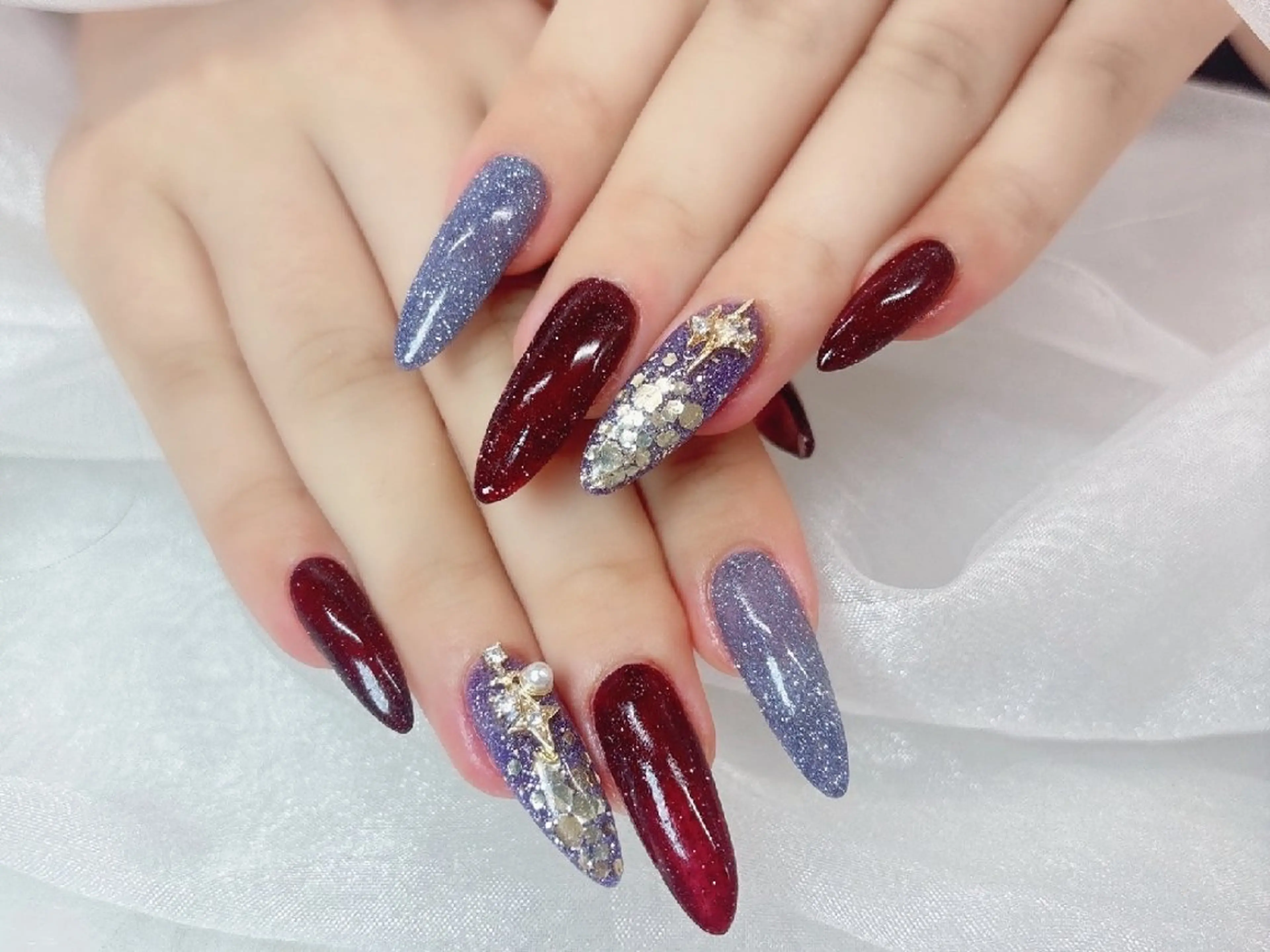 ネイル フラッシュネイル フレンチネイル キラキラネイル ラメ(グリッター) マグネットネイル Chouette Nailのネイルデザイン