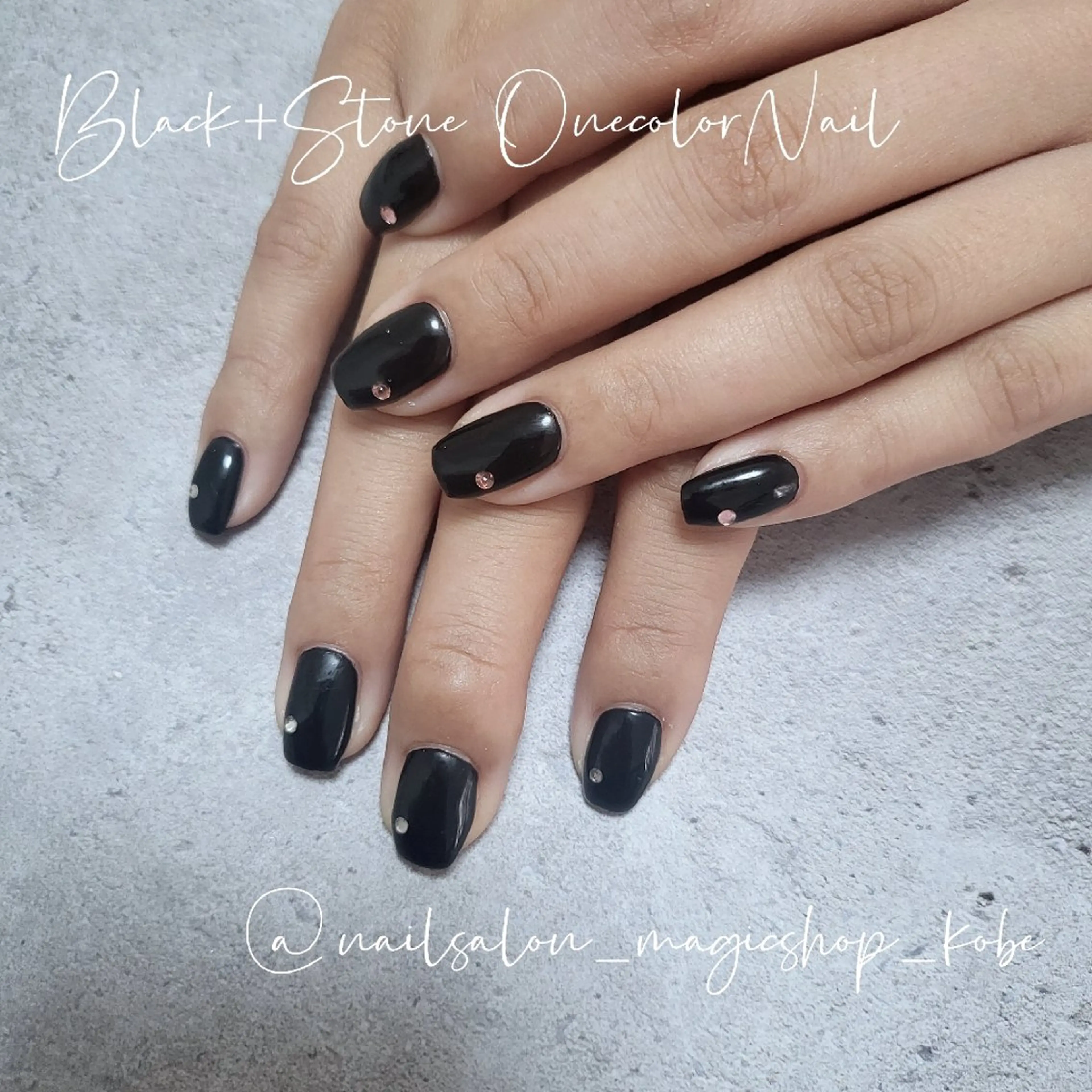 ネイル ジェルネイル ワンカラーネイル ピンク ソフトジェル ストーンネイル ハンドネイル Nailsalon MagicShopのネイルデザイン