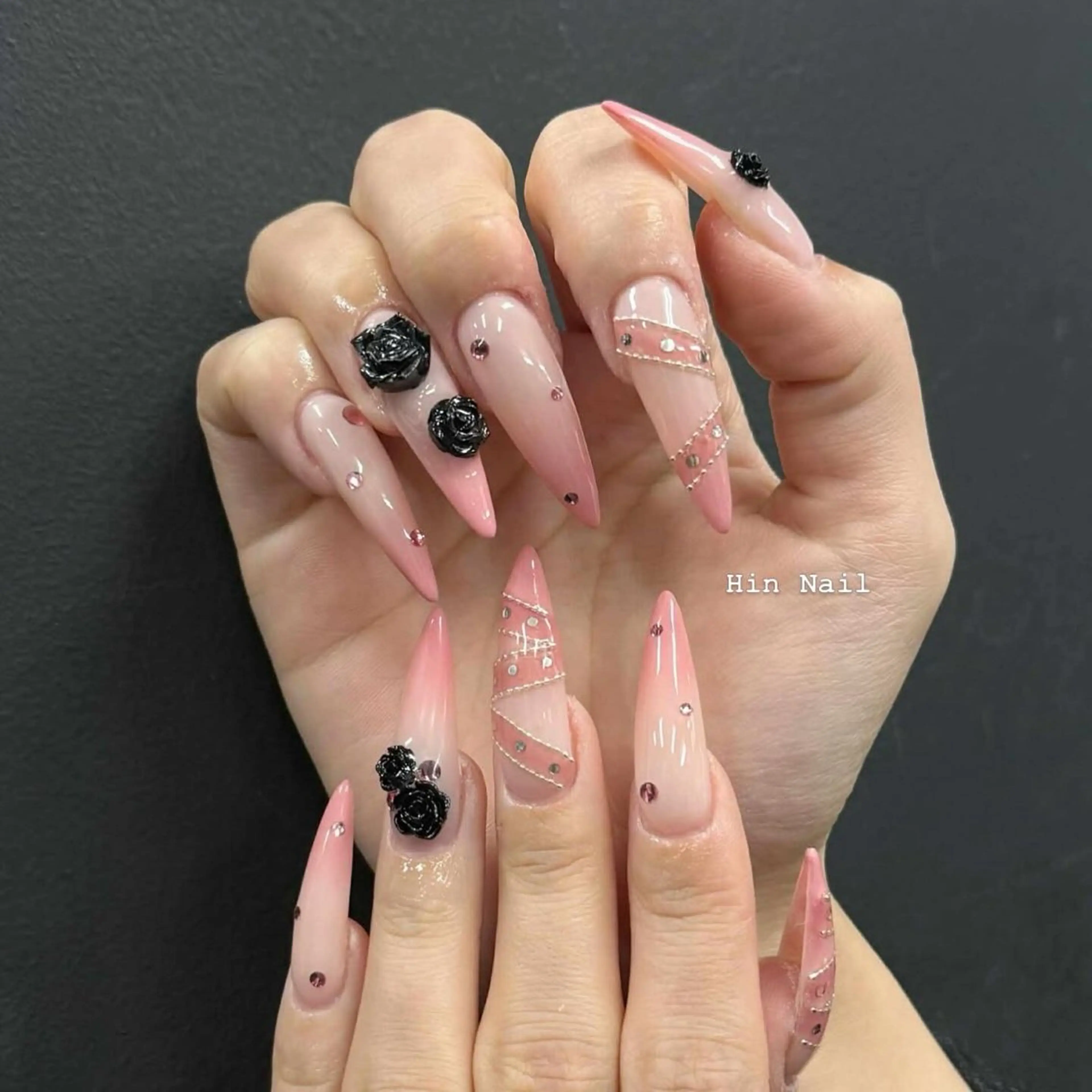 ネイル ハンドネイル HIN NAILのネイルデザイン