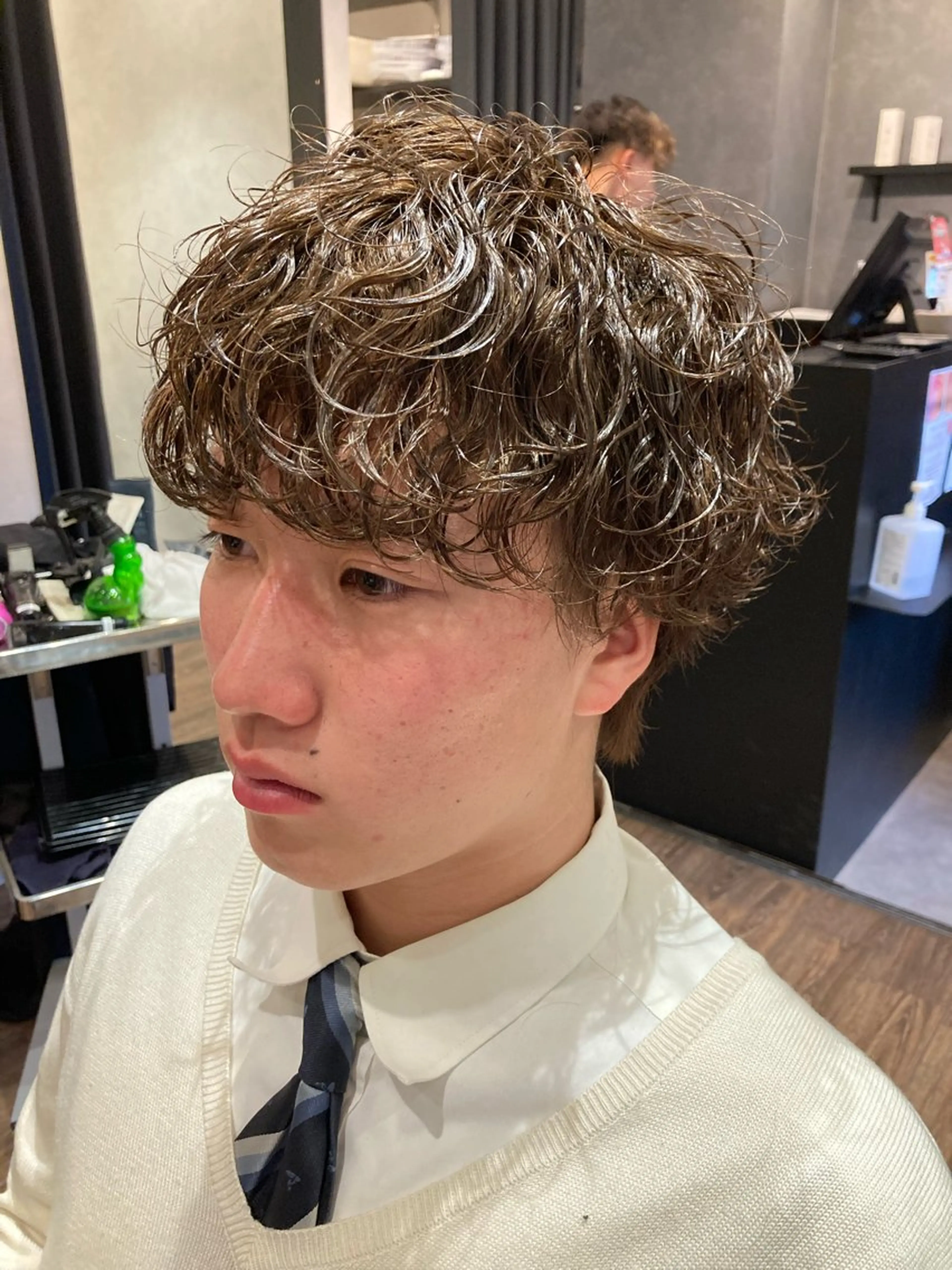 ショート パーマ メンズ 波巻きパーマ 橋本 和弥のヘアスタイル