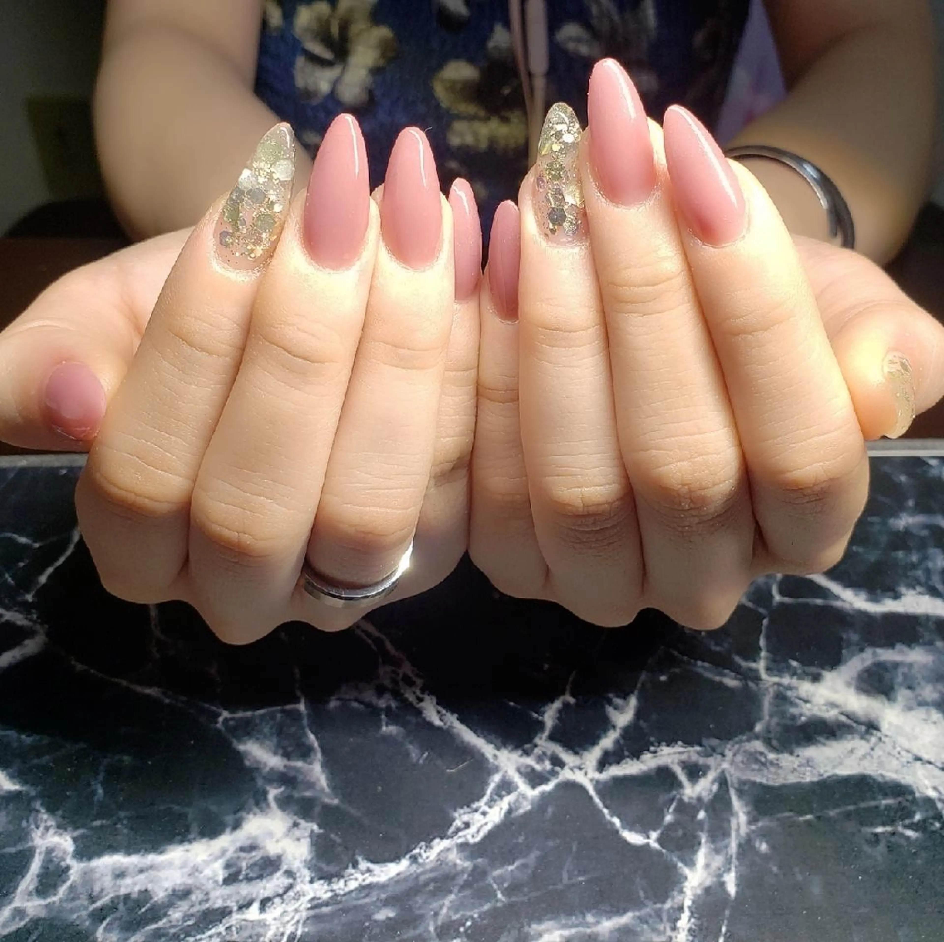 ミディアム ネイル ハンドネイル クロキ 。のネイルデザイン